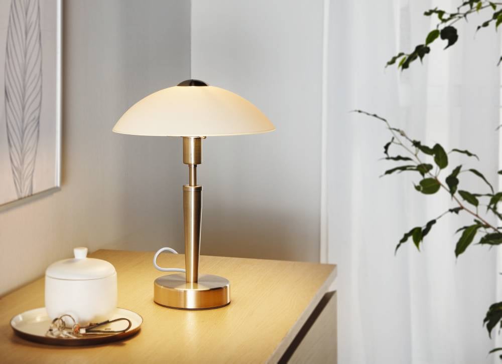 EGLO Tischleuchte »SOLO 1 Tischlampe, Nachttischlampe, Wohnzimmerlampe, nickel-matt, weiß«, 1 flammig, Leuchtmittel E14 | Leuchtmittel wechselbar-ohne Leuchtmittel, Lampe mit Schalter, E14, schlichtes Design, Touchdimmer, 35x26x13cm