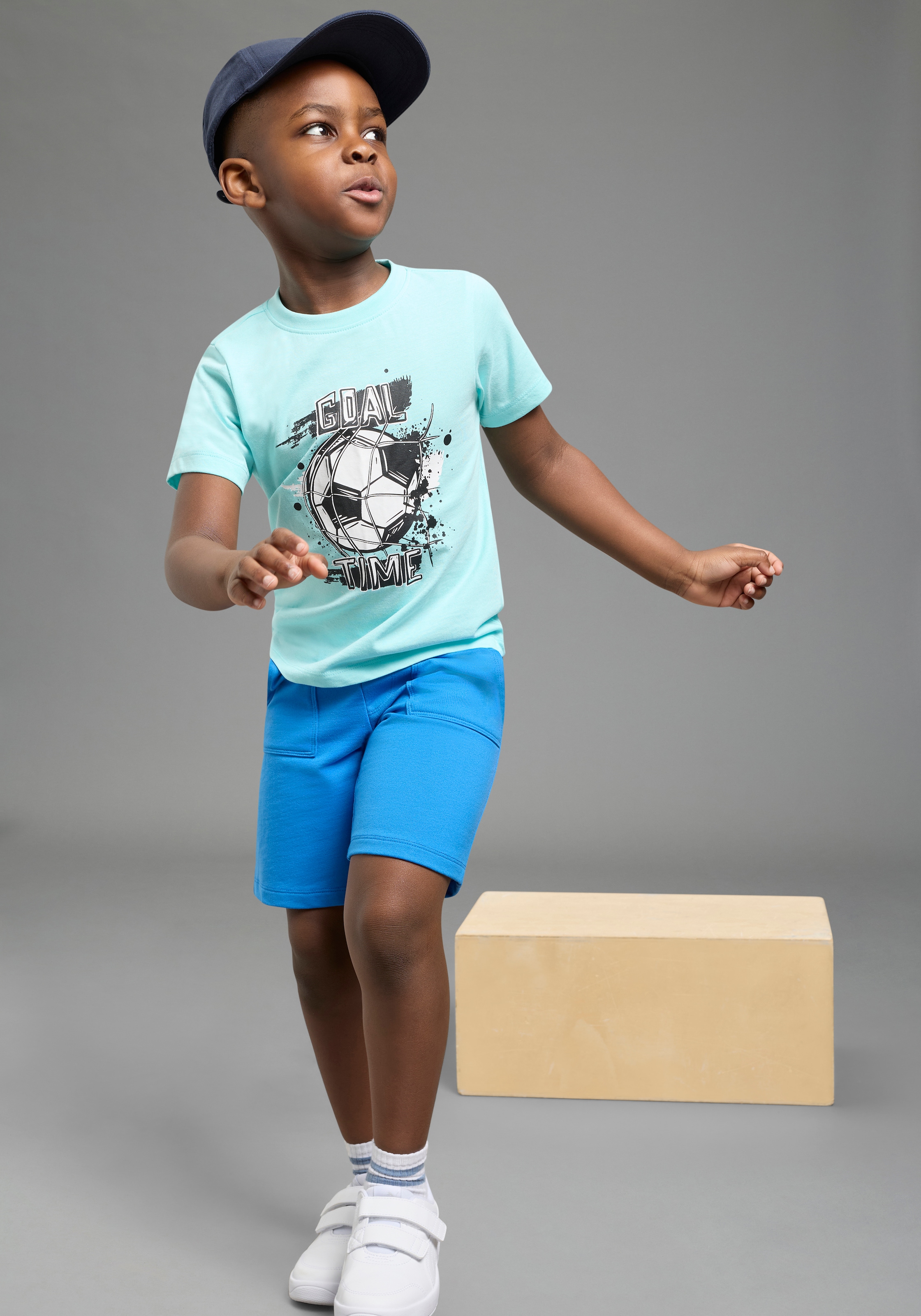 KIDSWORLD T-Shirt »Shirt mit Fußballmotiv: GOAL TIME« für Jungen, Kurzarm, Rundhalsausschnitt