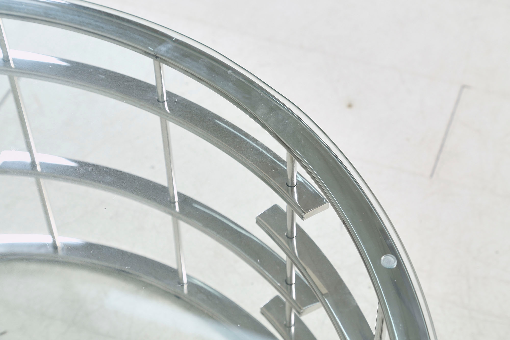 SalesFever Couchtisch »Glastisch: Stil und Funktionalität Wohnzimmertisch« Gestell gefertigt aus rostfreiem Edelstahl