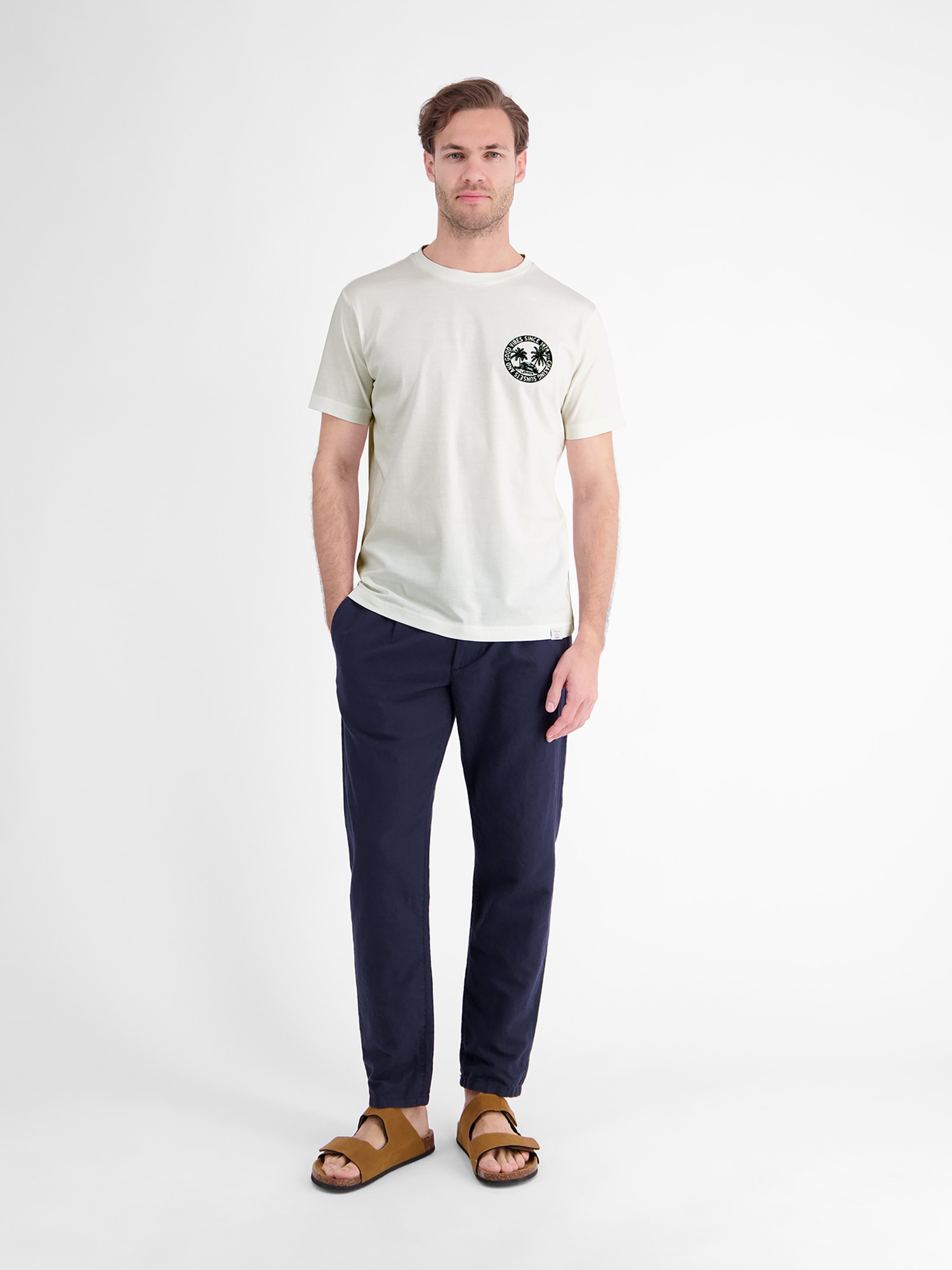 LERROS T-Shirt »Lässiges, unifarbenes T-Shirt aus reiner Baumwolle mit Print«