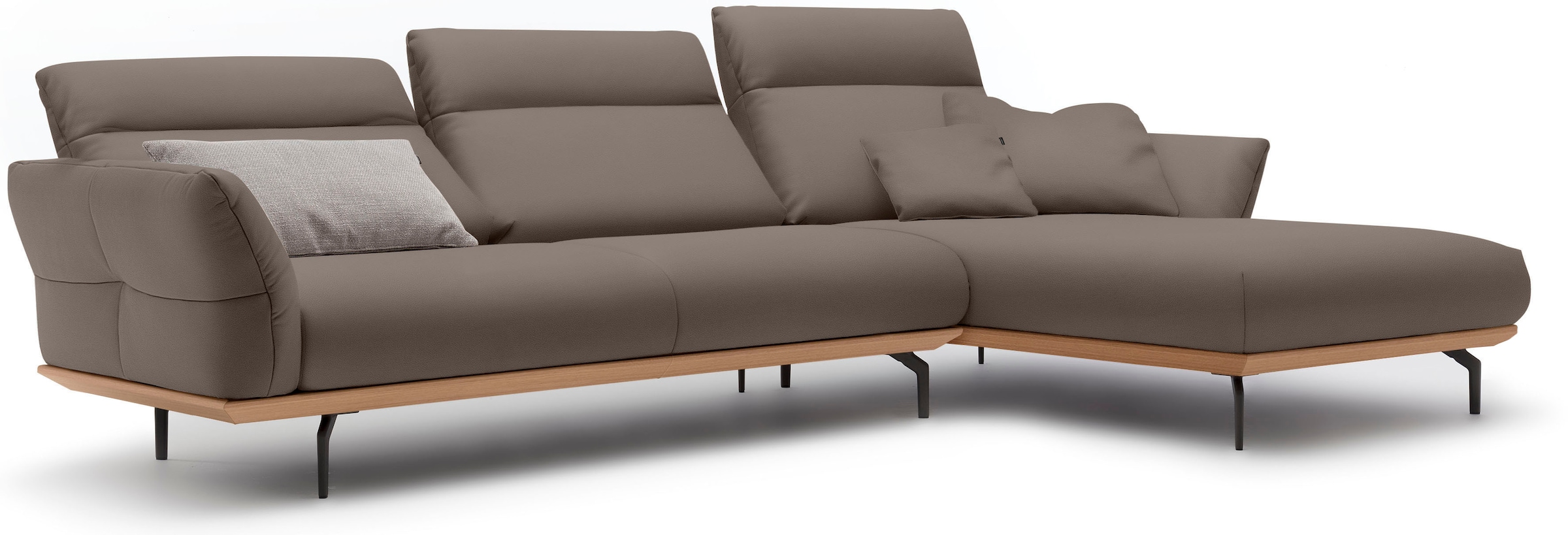 Creation BY ROLF BENZ Ecksofa »CR.460«, Sockel in Eiche, Winkelfüße in Umbragrau, Breite 318 cm