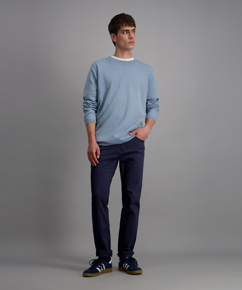 Pioneer Authentic Jeans Rundhalspullover, Ausschnitt mit Rollkante, Außennähte