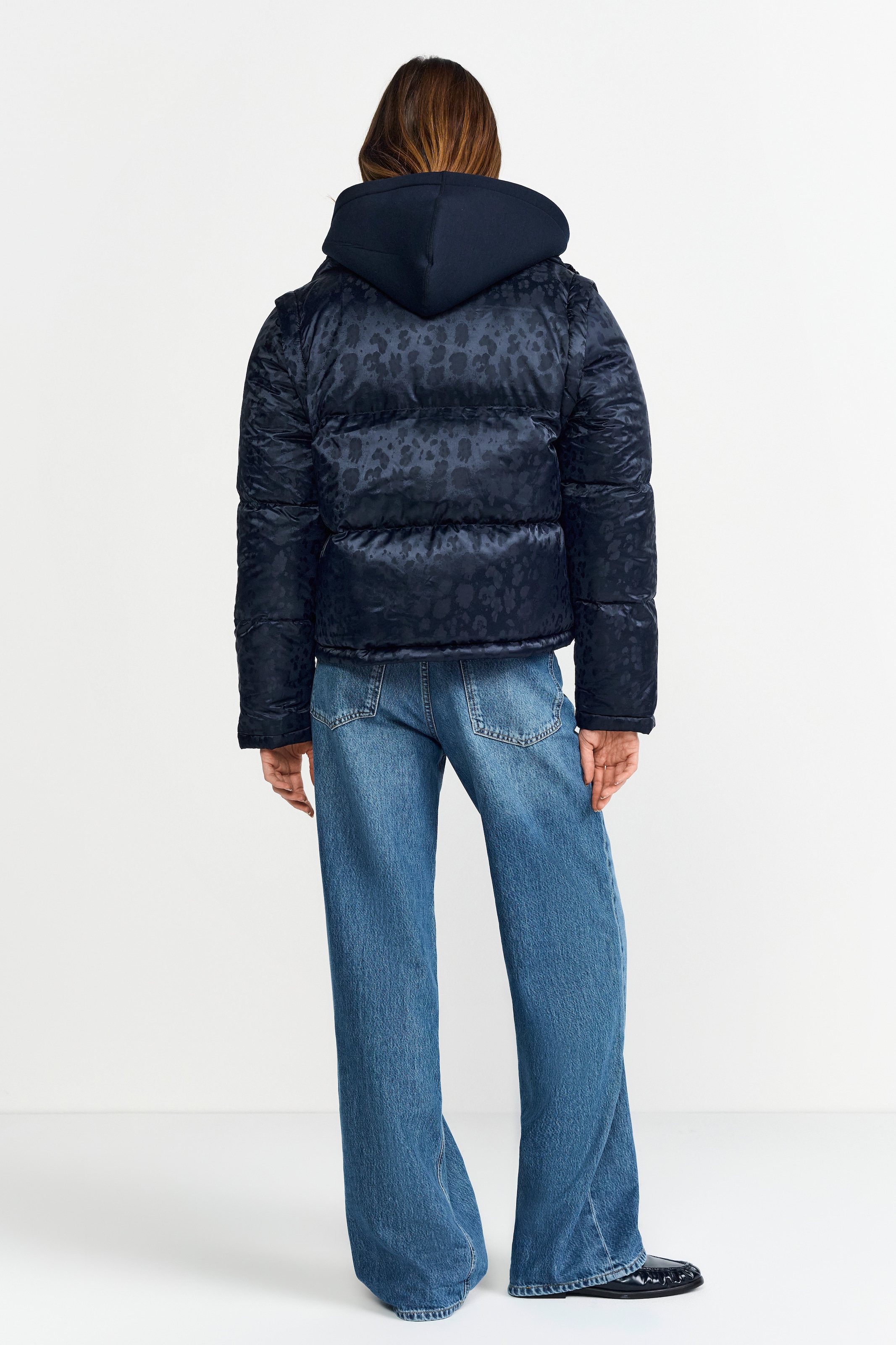 RICHROYAL Steppjacke, Winterjacke mit dezentem Leo-Print, abnehmbare Ärmel