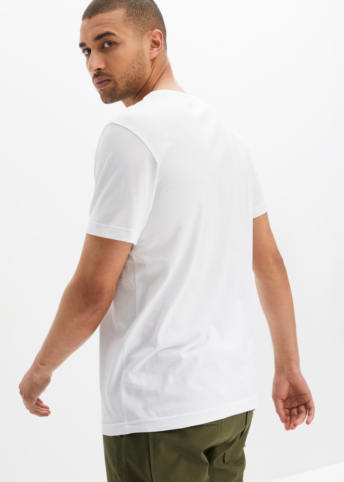 bonprix T-Shirt »T-Shirt (5er Pack)« Packung, 5 Stk. Regular Fit, Kurzarm, für warme Tage, aus Baumwolle und Viskose