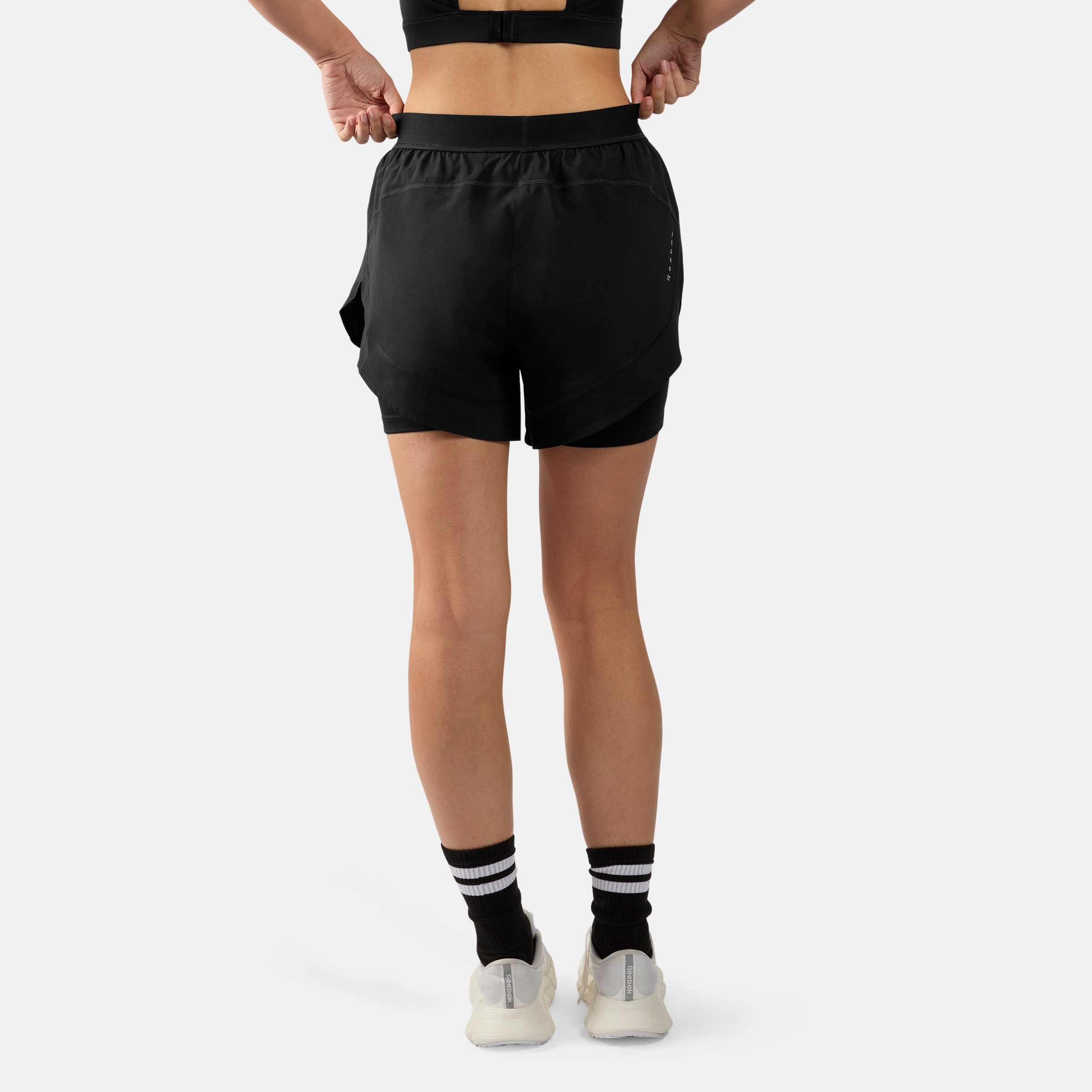 Reebok Laufshorts »RUNNING 2 IN 1 SHORT«  sportlicher Stil, für Laufaktivitäten, für Sportmode und Freizeit