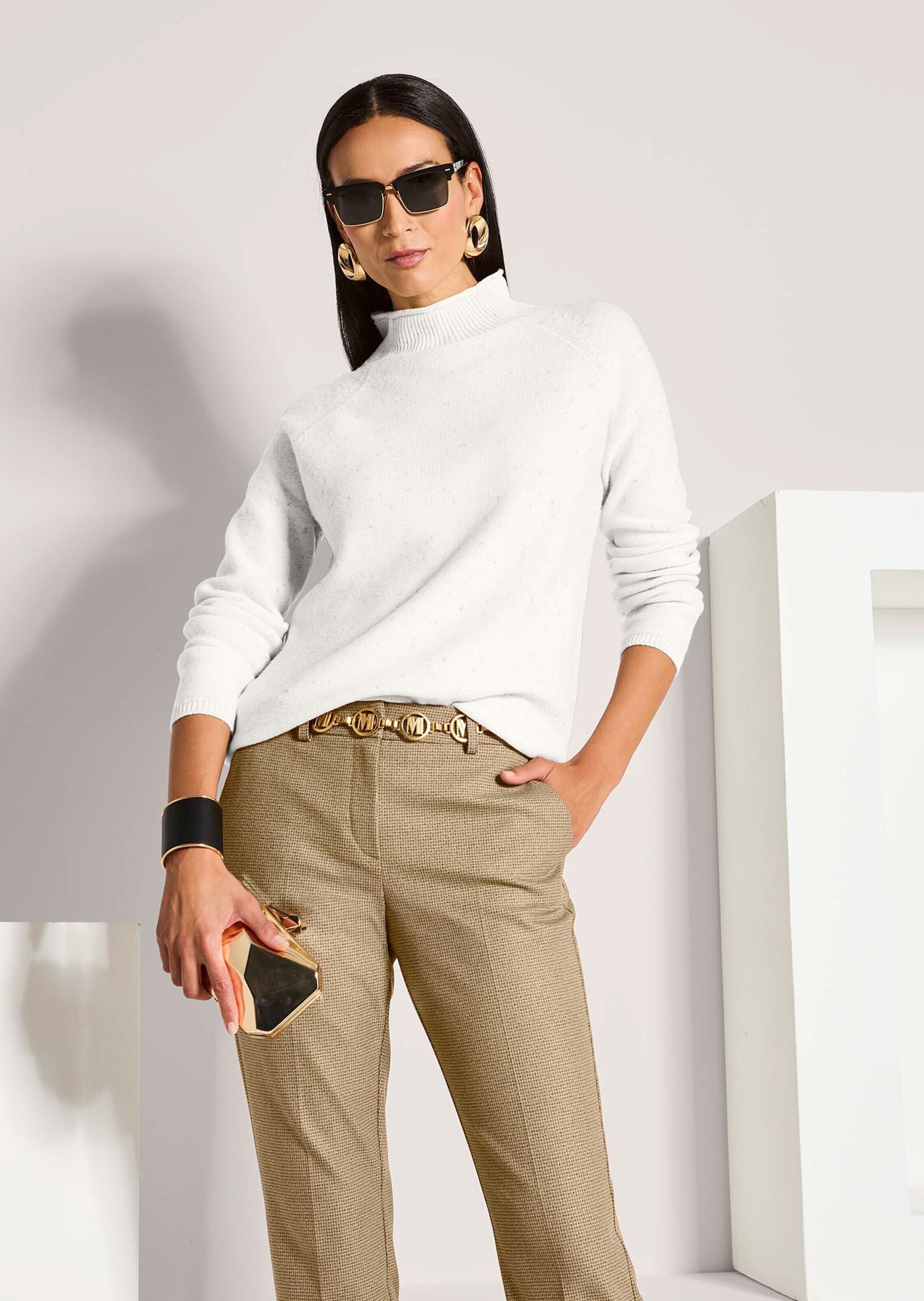 MADELEINE Longpullover »Strickpullover Glanzvoller Wollpullover mit Glattstrick« mit metallischen Garn