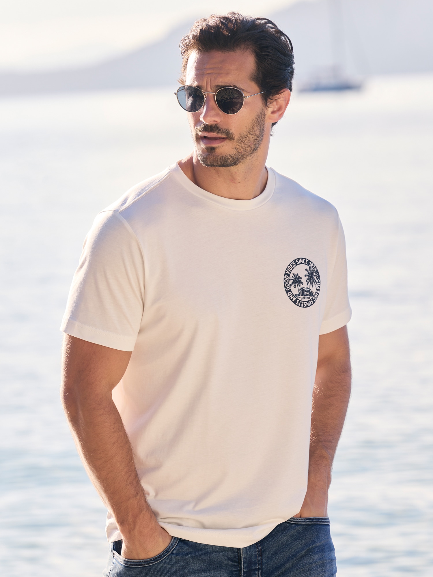 LERROS T-Shirt »Lässiges, unifarbenes T-Shirt aus reiner Baumwolle mit Print«