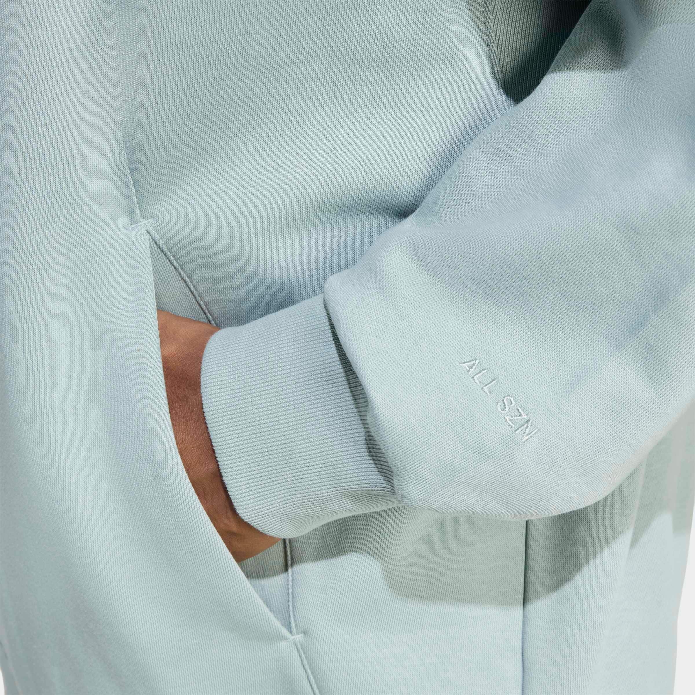 adidas Sportswear Kapuzensweatshirt »M A SZN FL HD«, weiches Fleecematerial
