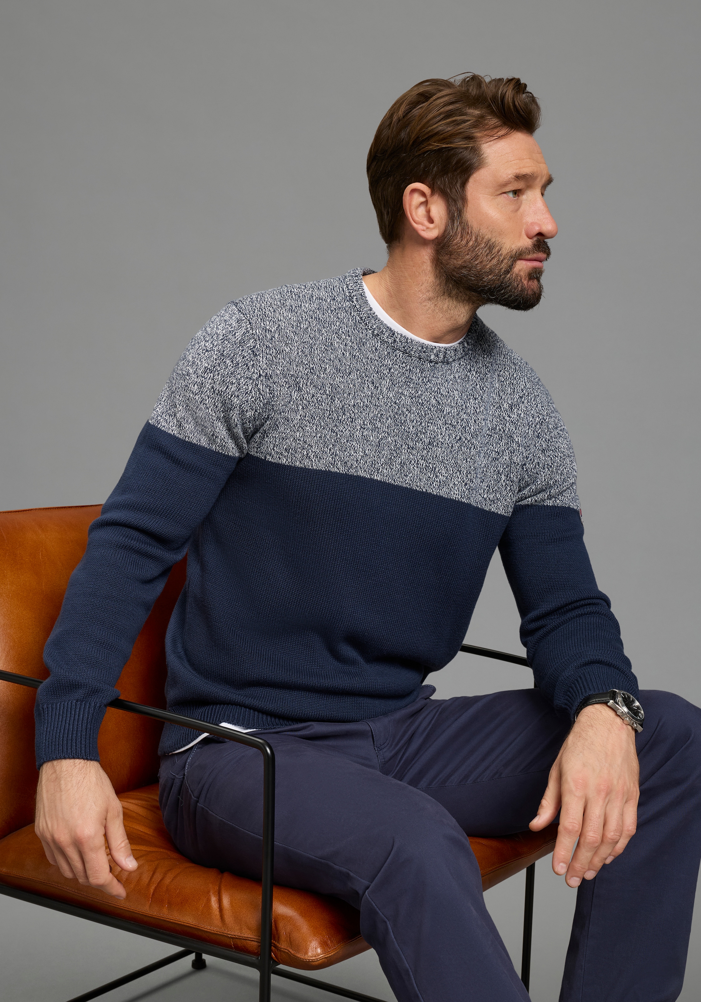 Man's World Rundhalspullover »Neue Kollektion! Highlight melierter Look« aus Strick, mit Rundhalsausschnitt, reguläre Passform, mit Langarm