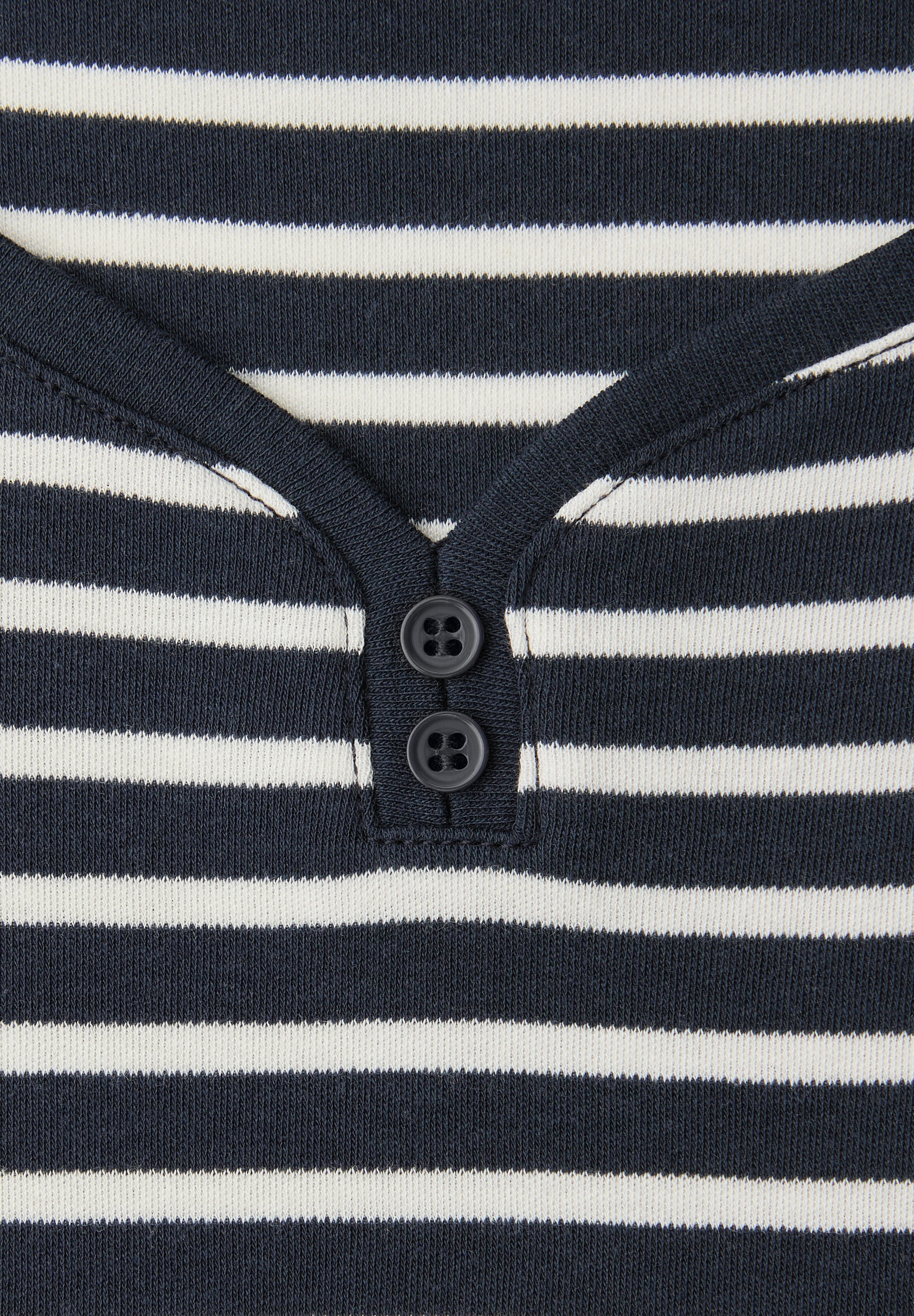 STREET ONE Shirttop geringelt mit Knopf-Detail