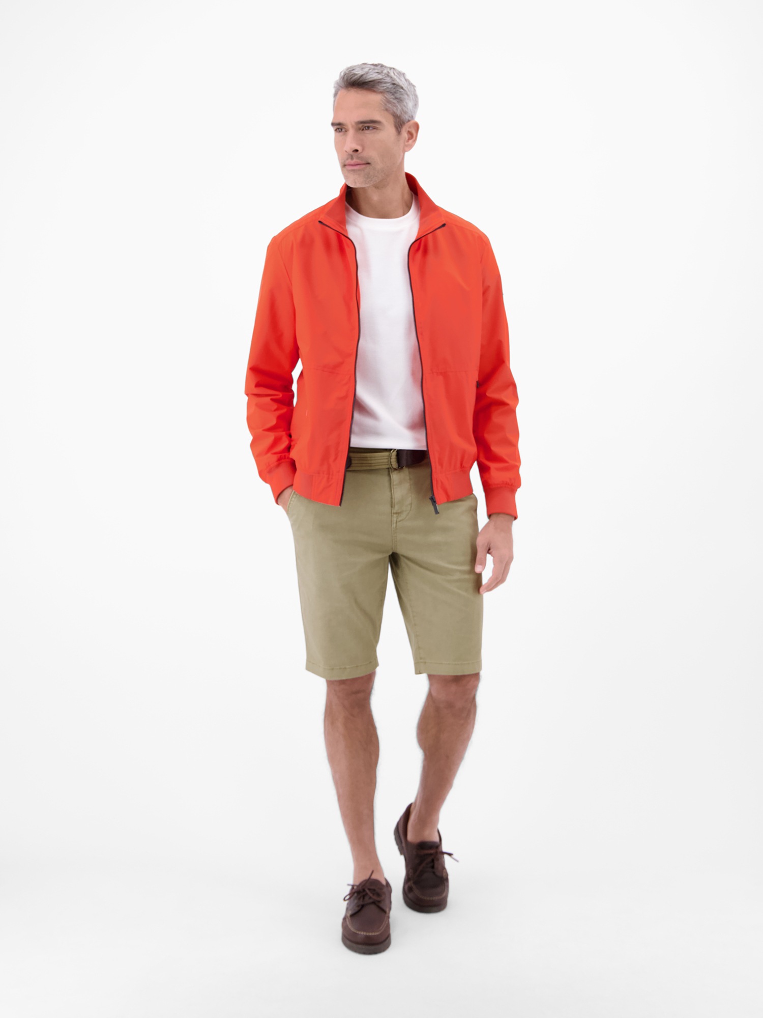 LERROS Chinoshorts »Bequeme Chino-Bermuda mit Gürtel und Minimalprint«  Leichte Sommershorts aus 98% Baumwolle und 2% Elasthan, mit 4 Taschen