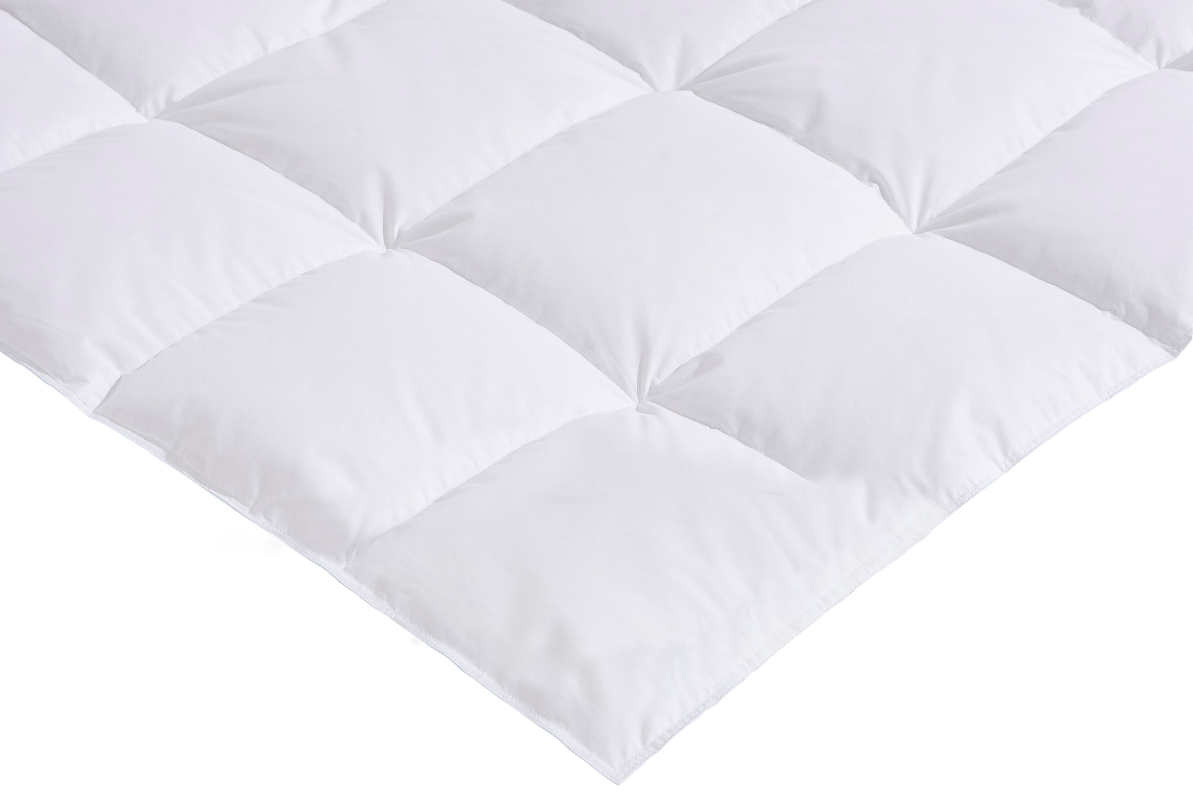 Älgdröm Daunenbettdecke »Loftet, Bettdecke 135x200, 155x220 cm und weitere Größen«, leicht, Füllung 90% Daunen, 10% Federn, Bezug 100% Baumwolle, (1 St.), Bettdecken, Sommer, Winter, Decke ist Made in Green zertifiziert