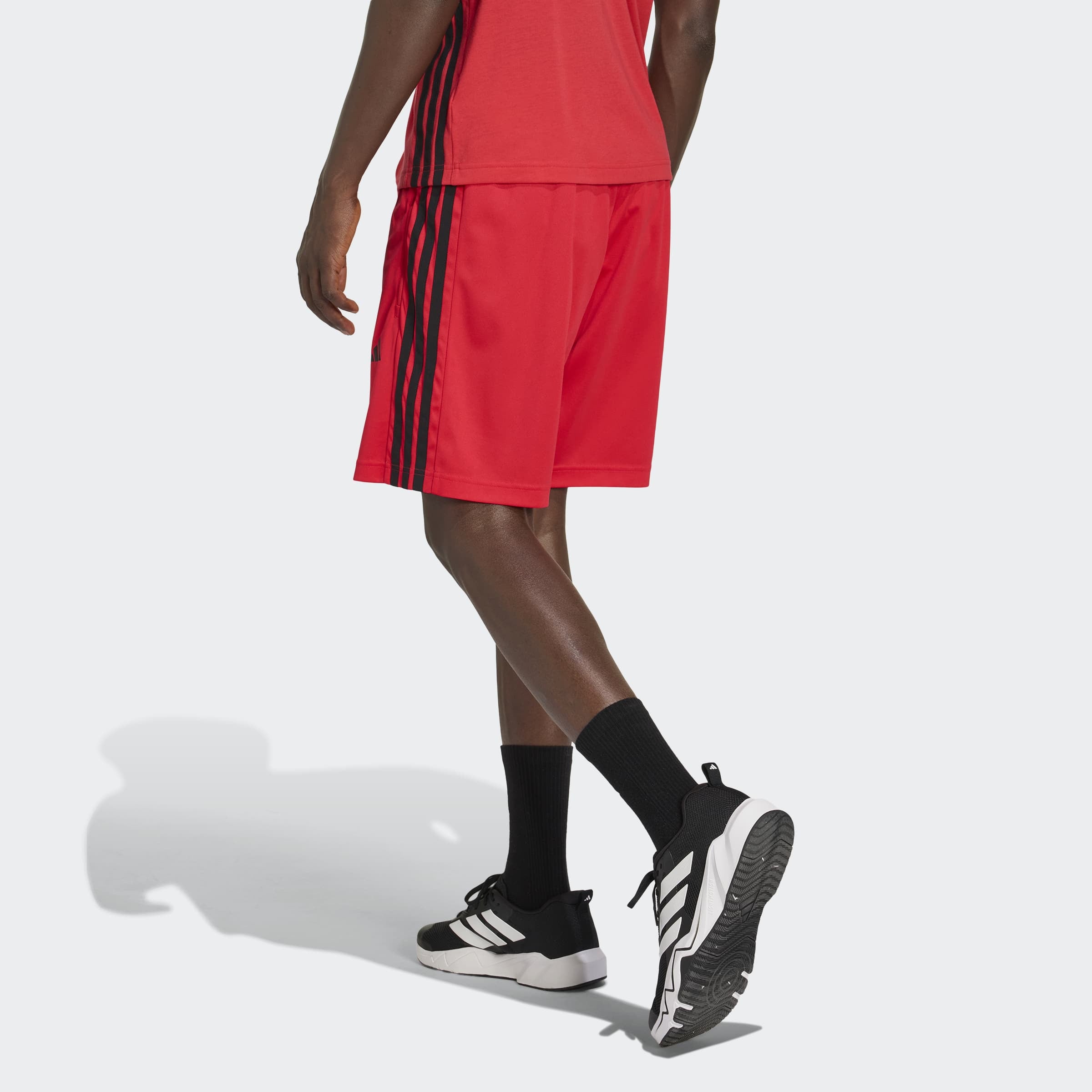 adidas Performance Shorts »WORKOUT ESSENTIALS BASE 3-STREIFEN PIKEE-, 23 CM«  sportlicher Stil, für sportliche Aktivitäten, aus Polyester