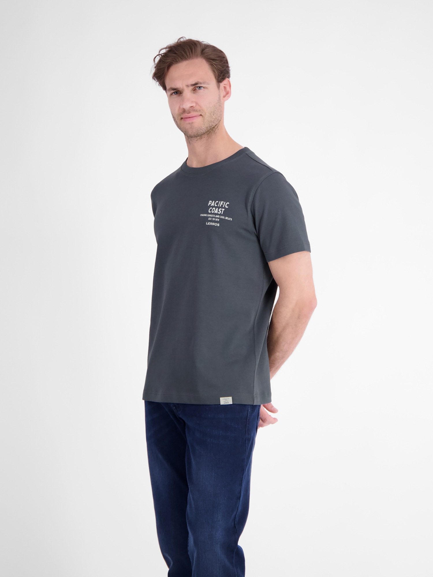 LERROS T-Shirt »Sportliches T-Shirt aus Baumwolle mit Brust- und Rückenprint«