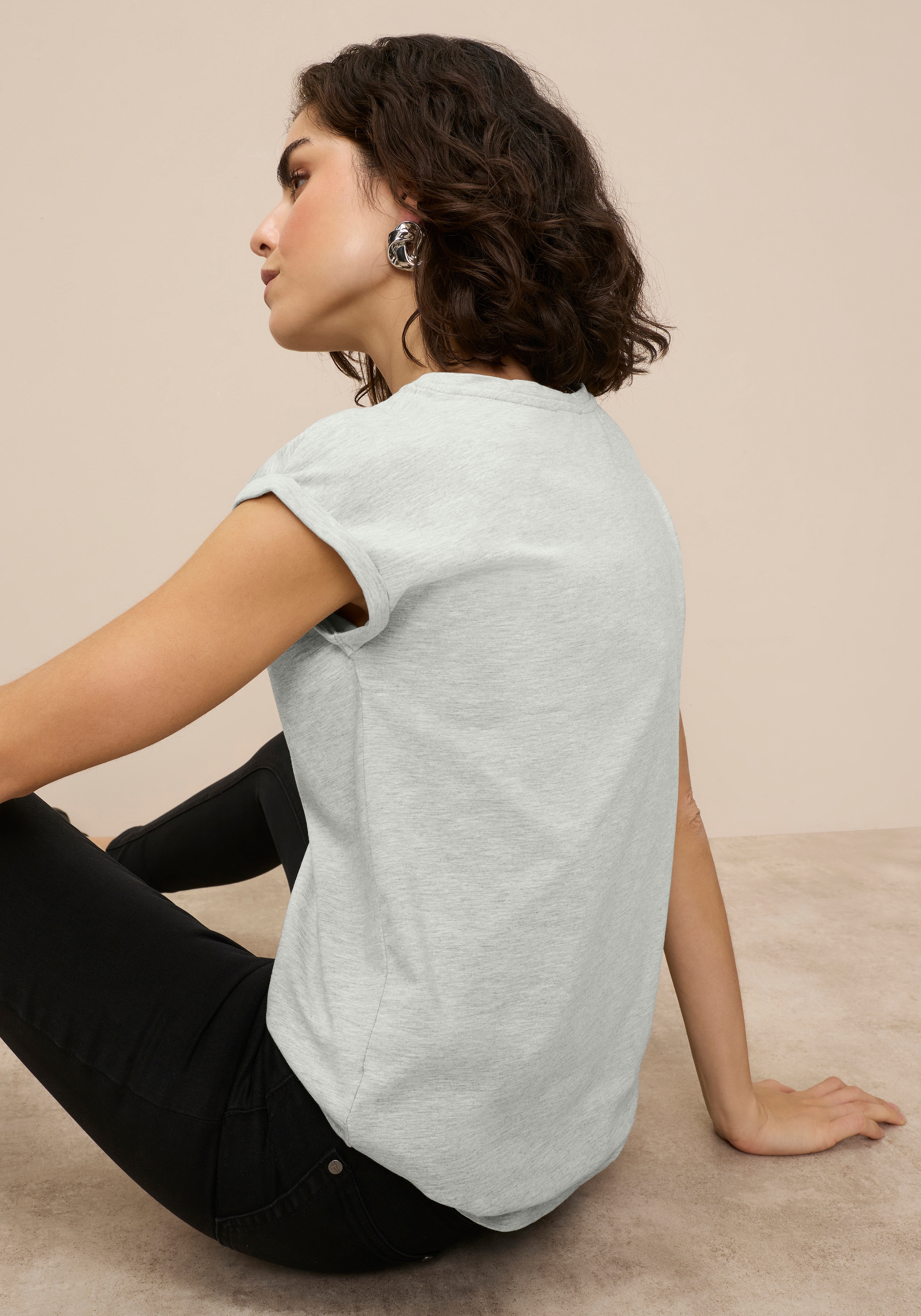 Tamaris T-Shirt Regular Fit, mit überlappenden Schultern, Kurzarm mit Aufschlag