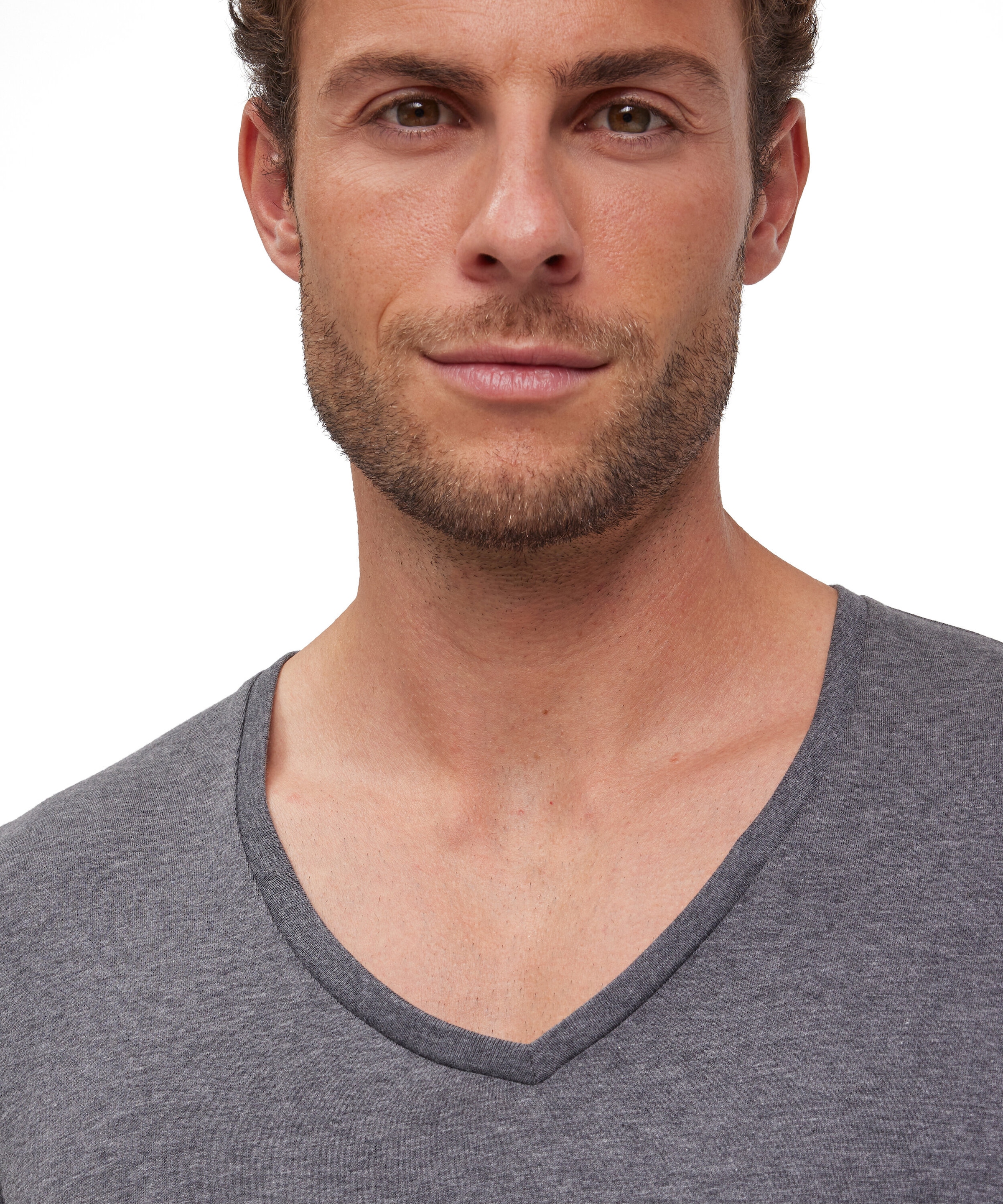 FALKE T-Shirt »Daily Comfort« tiefer V-Ausschnitt, kurzarm, Cotton-Mix, slim fit