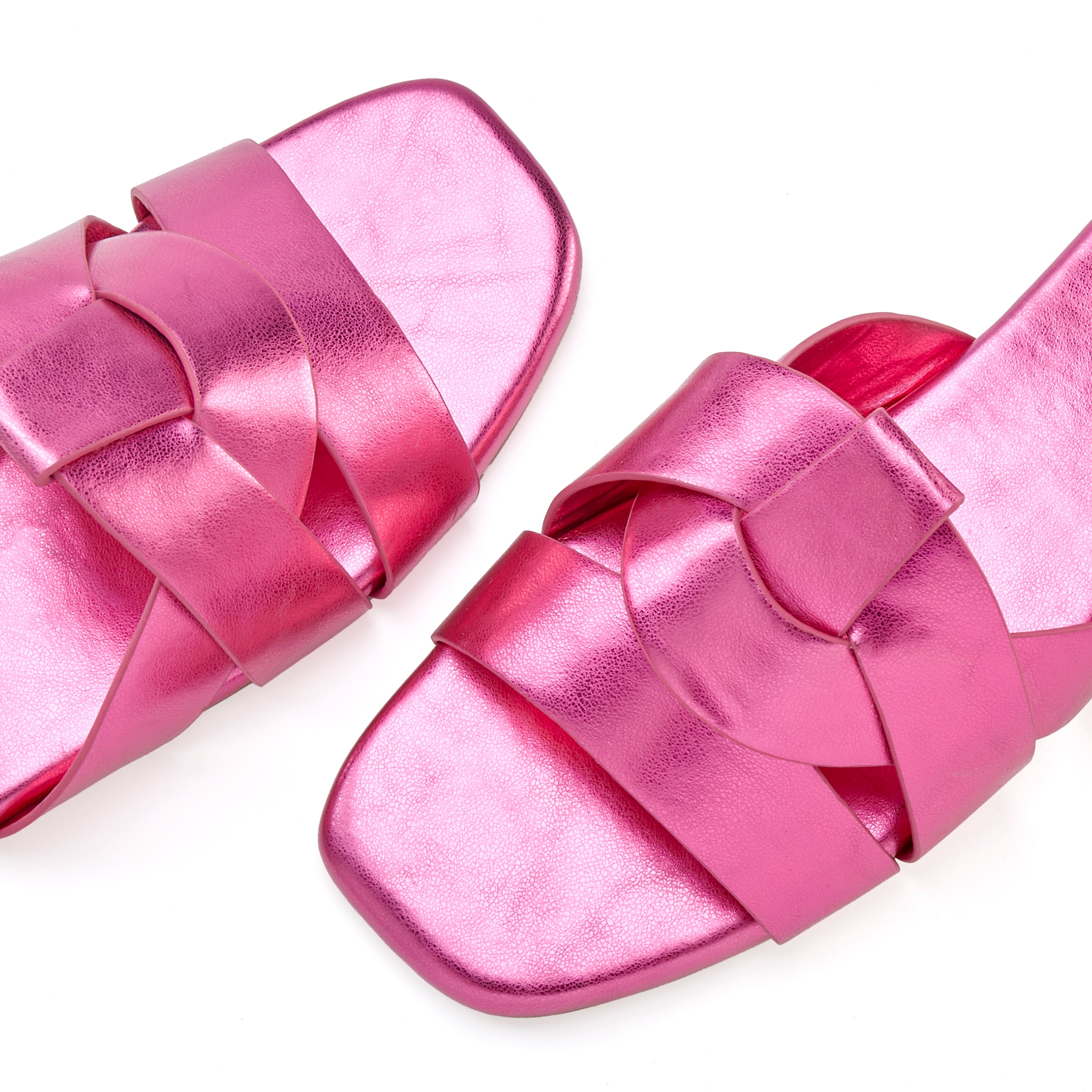 LASCANA Pantolette »Mule, Sommerschuh, offener Schuh, Sandale«, im modischen Metallic Look mit raffinierten Riemchen VEGAN