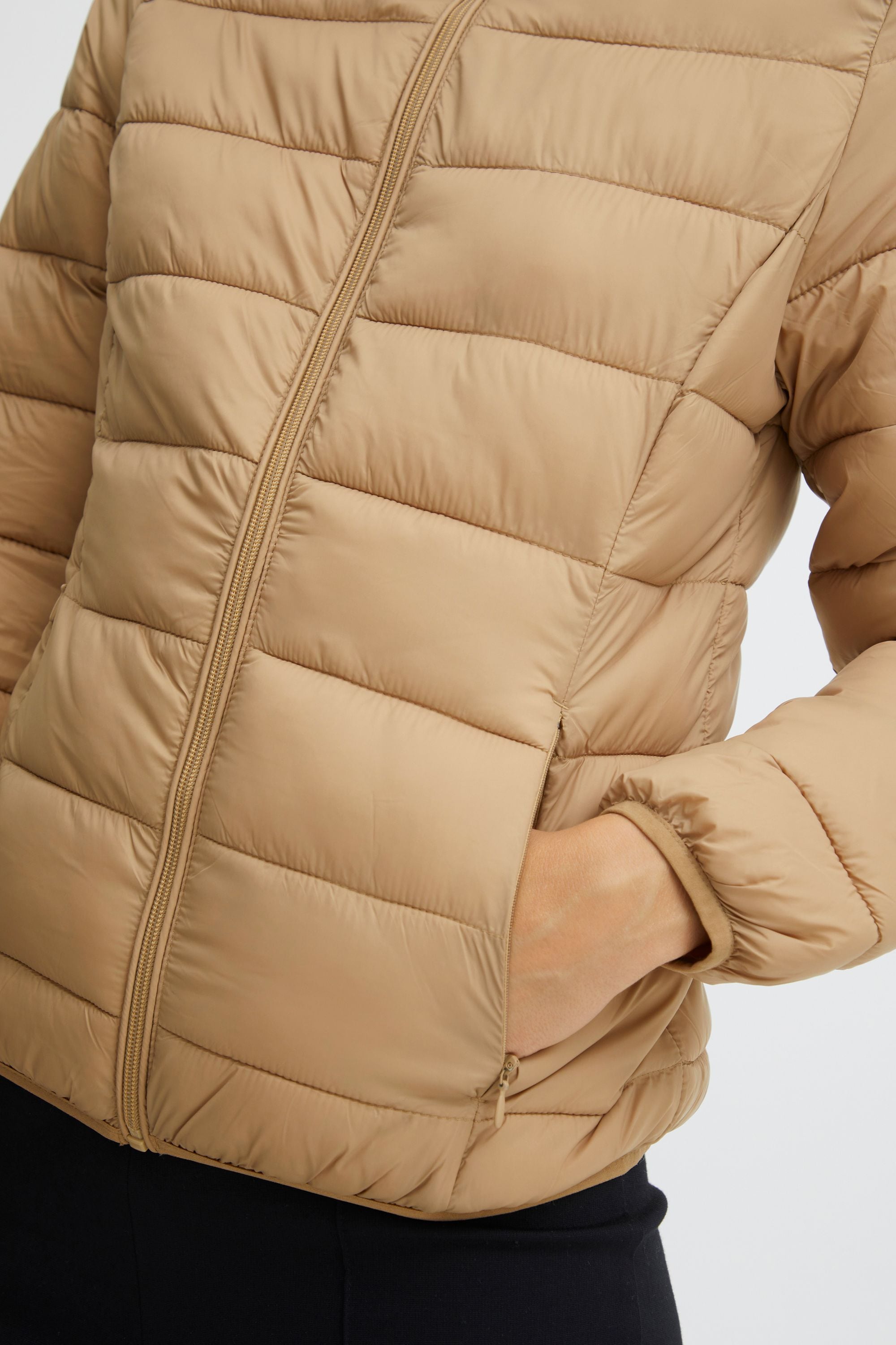 b.young Steppjacke »Steppjacke BYBelena«, mit Kapuze