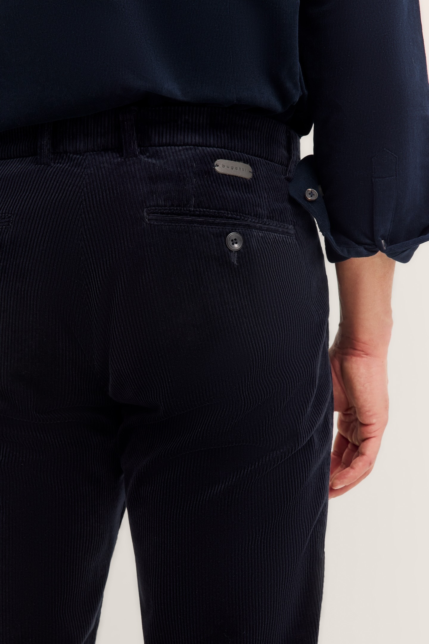 bugatti Cordhose »Modern Fit«, mit Soft Touch & Stretch-Komfort