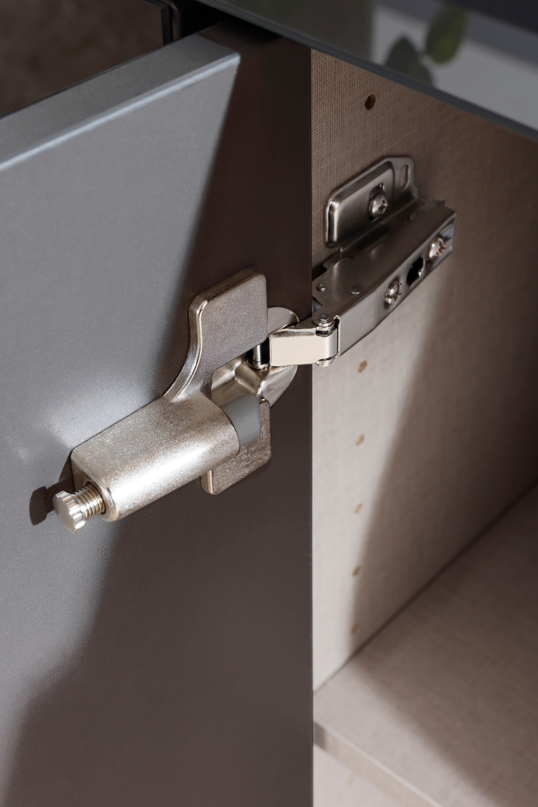 rauch Nachtkommode »Nachttisch Nachtschrank Nachtkonsole FLIPP mit Glasfront«, (Breite 40 cm), mit 3 Schubladen und Soft-Close-Funktion sowie Glasfront