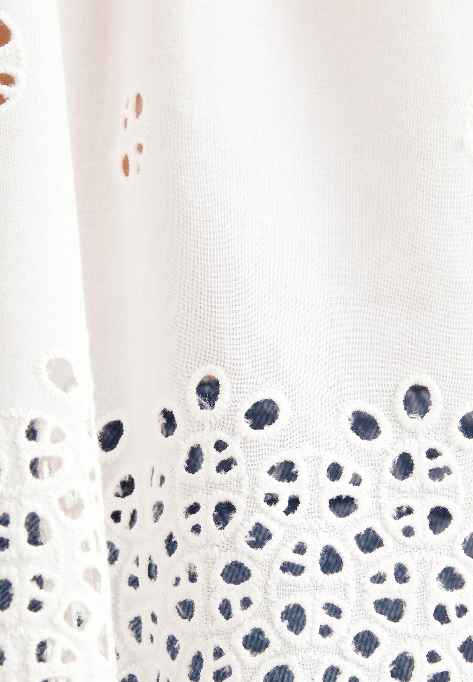 seidensticker Shirtbluse »Schwarze Rose«, Ohne Arm Rückenausschnitt Stickerei