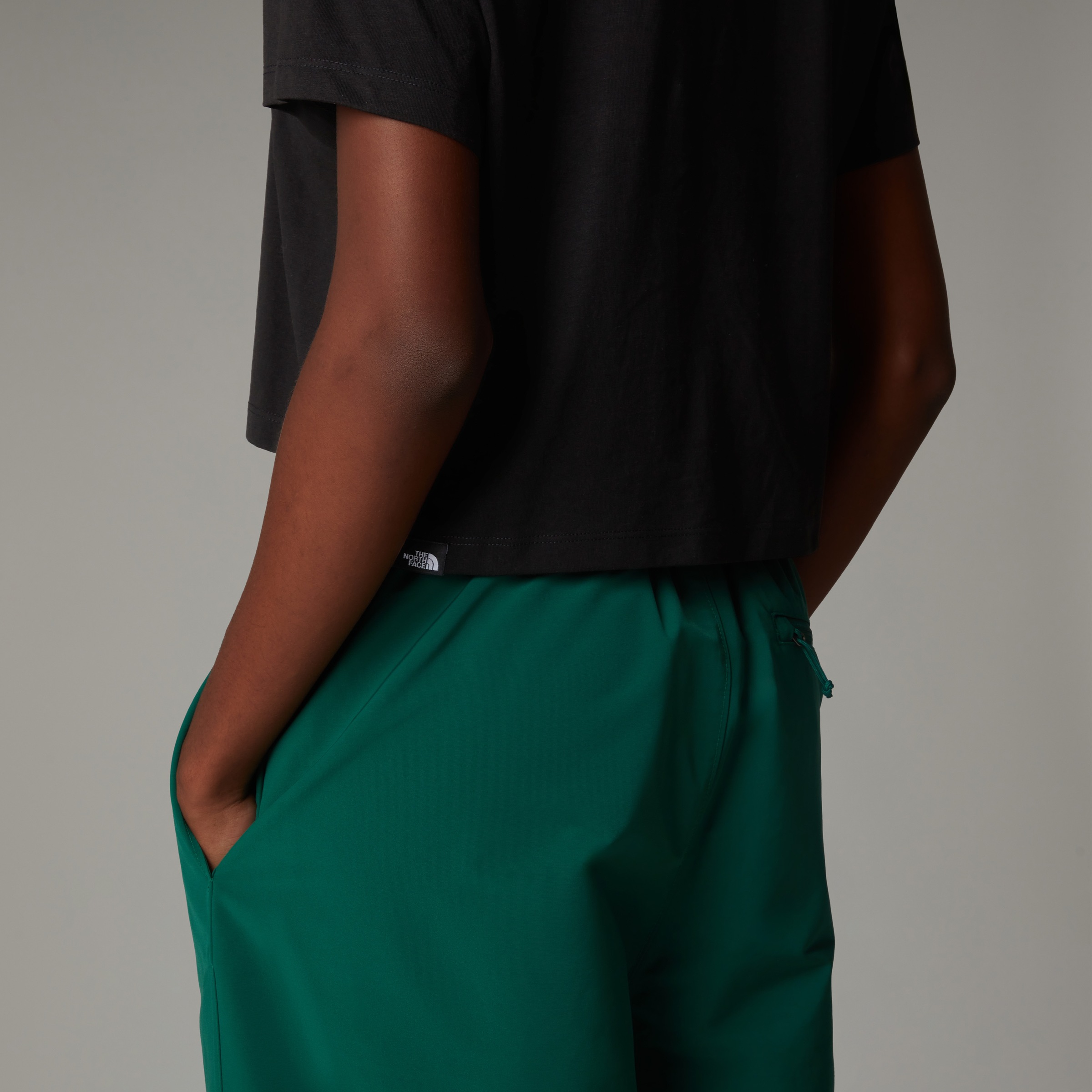 The North Face T-Shirt »Easy kurzgeschnittenes T-Shirt für Damen«, (1 tlg.)