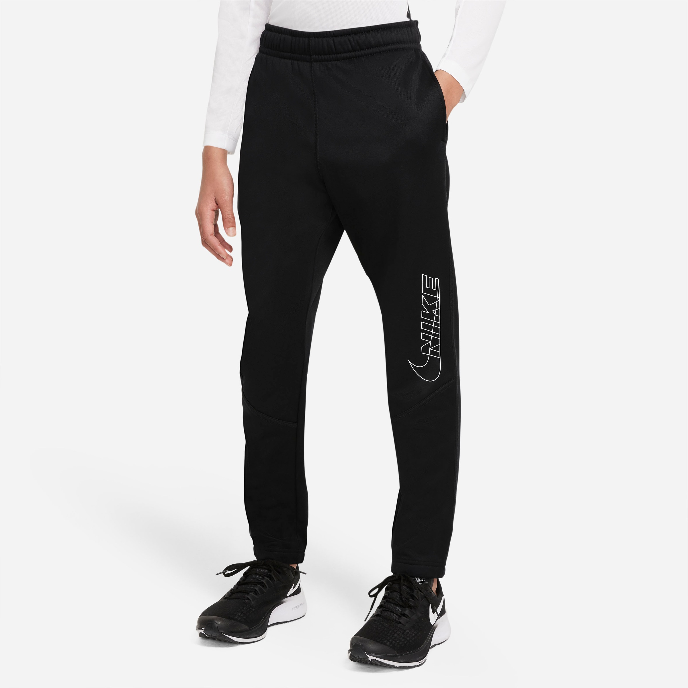 Nike Trainingshose »THERMA-FIT BIG KIDS (BOYS) GRAPHIC«