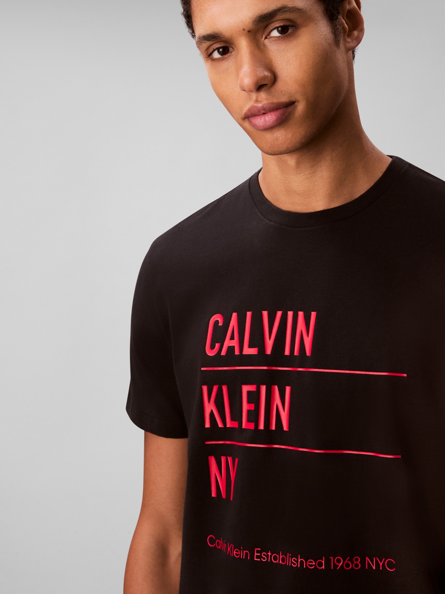 Calvin Klein Jeans T-Shirt »SS 30S EU CALVIN KLEIN NY GRAPHI«, Mit Rundhalsausschnitt, regular fit