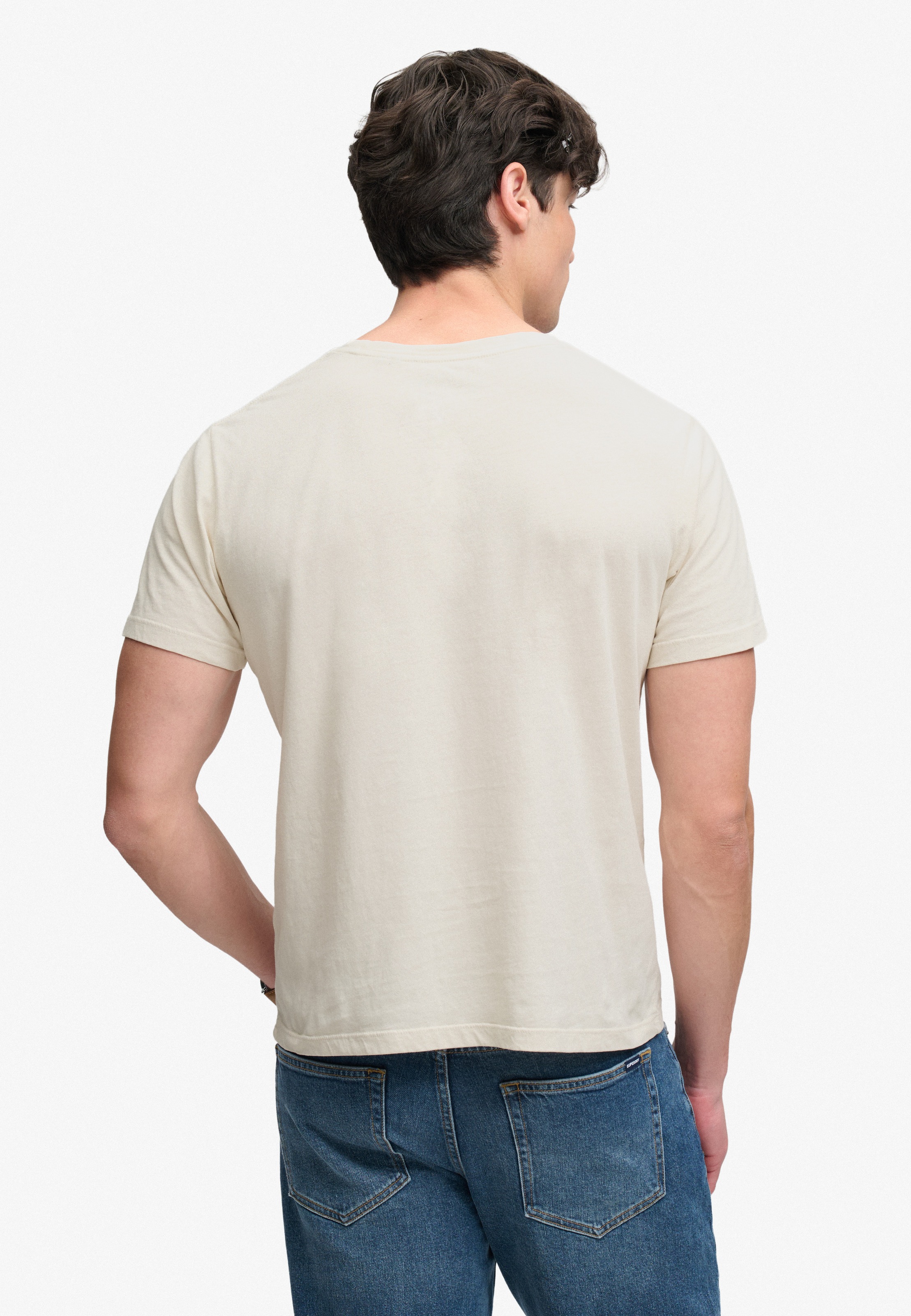 Superdry Rundhalsshirt »CLASSIC ESSENTIAL POCKET TEE« mit stylischer, aufgesetzter Brusttasche