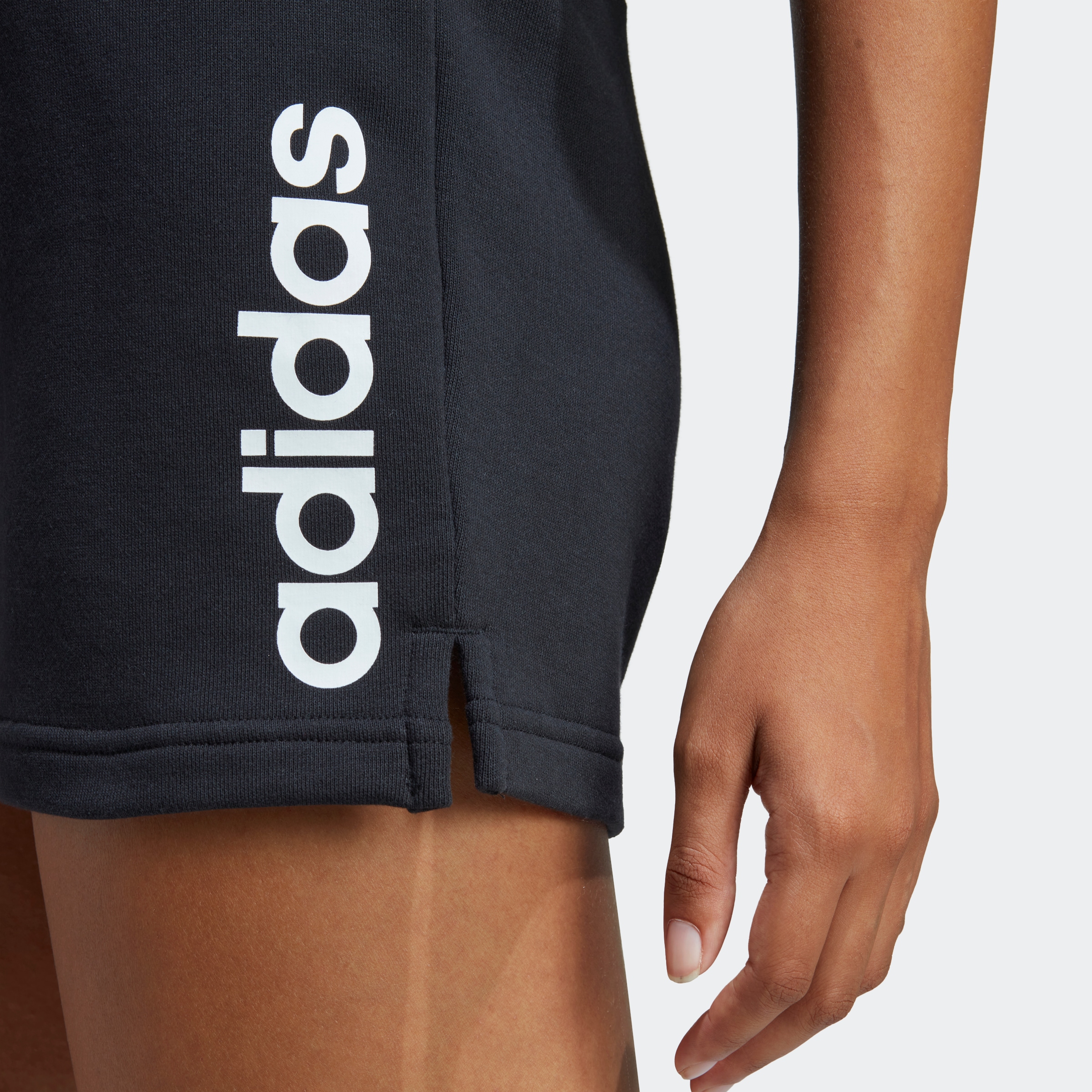 adidas Sportswear Shorts »W LIN FT SHO«, (1 tlg.) bei OTTOversand