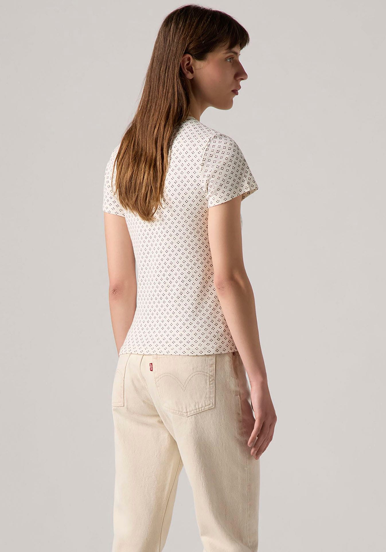 Levi's® T-Shirt »ESSENTIAL HM SS TEE«, Taillierter Schnitt