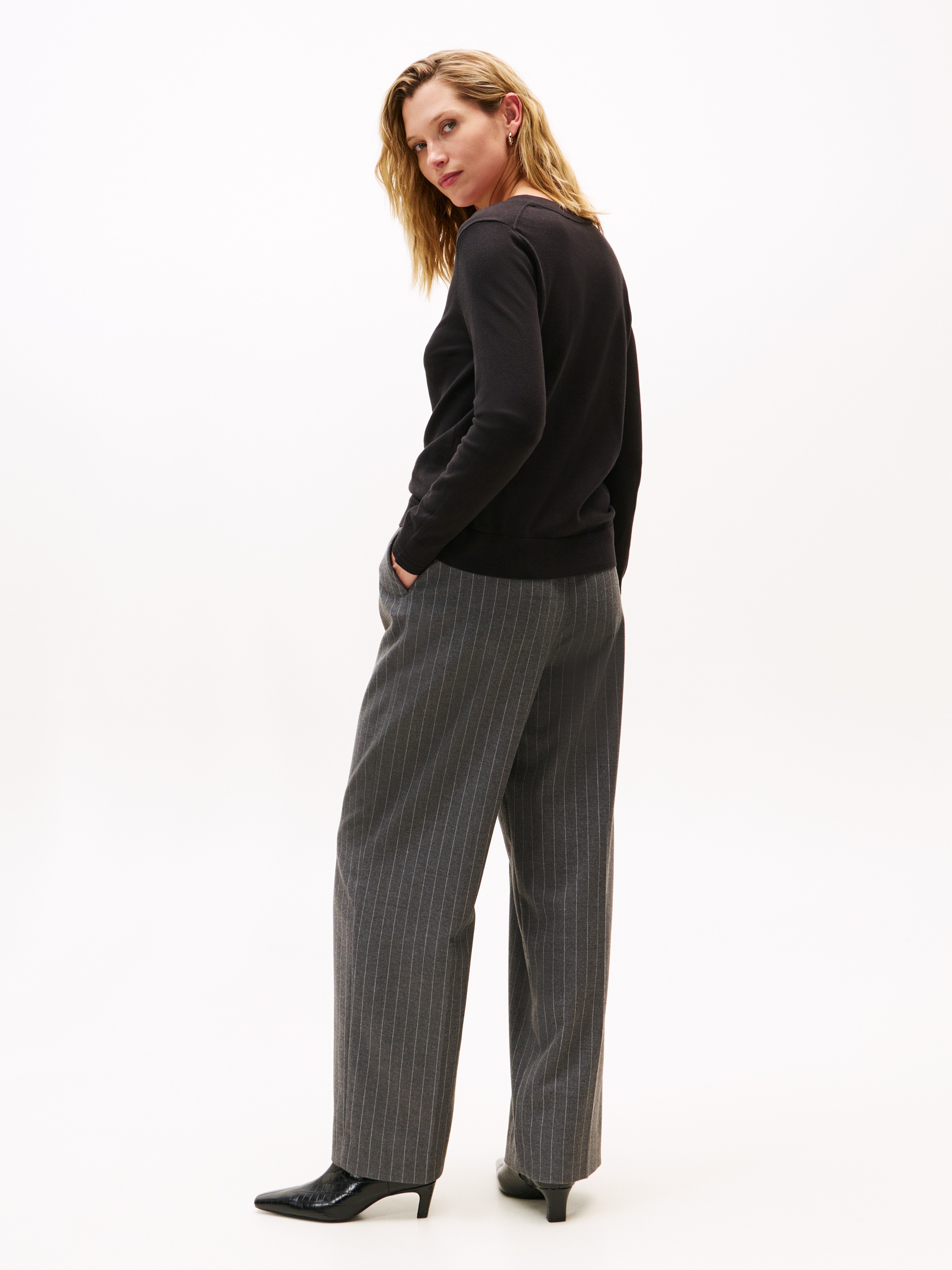 Tommy Hilfiger V-Ausschnitt-Pullover »CO JERSEY STITCH V-NK SWEATER mit V-Ausschnitt und Ripp«, unifarben, casual, regular fit, Baumwollmix, V-Ausschnitt