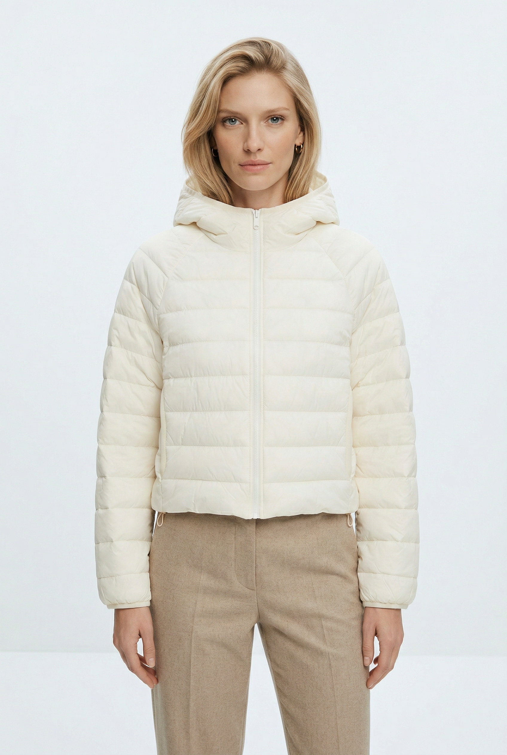 Calvin Klein Jeans Steppjacke »ULW SHORT CK PACKABLE PUFFER JAC« mit Kapuze in kurzer Passform