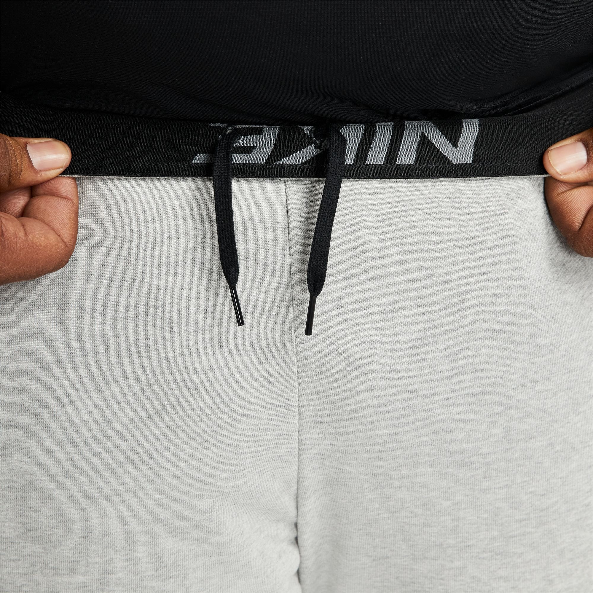 Nike Trainingshose »DRI-FIT MEN'S TAPERED TRAINING PANTS«