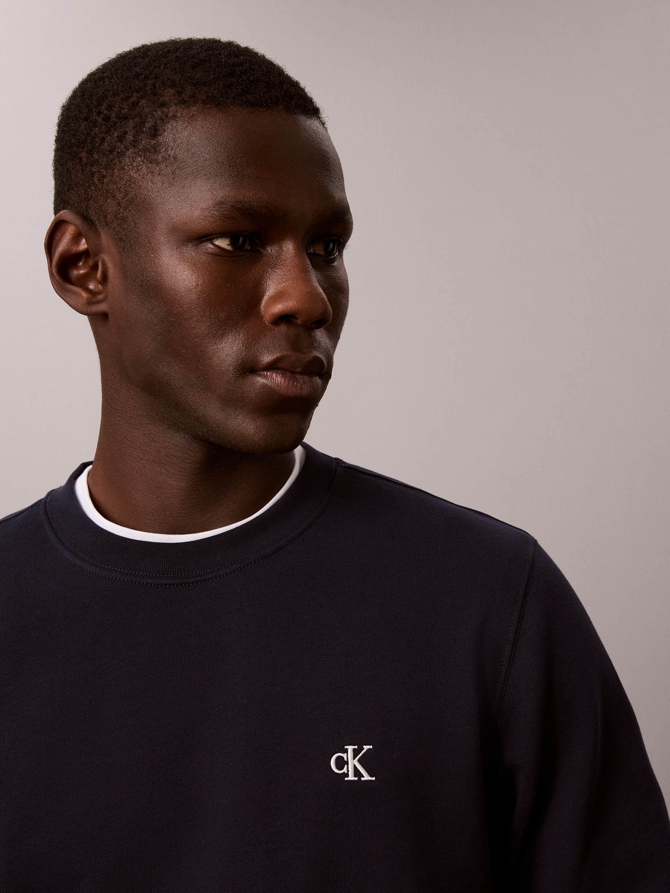 Calvin Klein Jeans Sweatshirt , Rundhalsuasschnitt, Regular Fit, Logo-Stickerei
