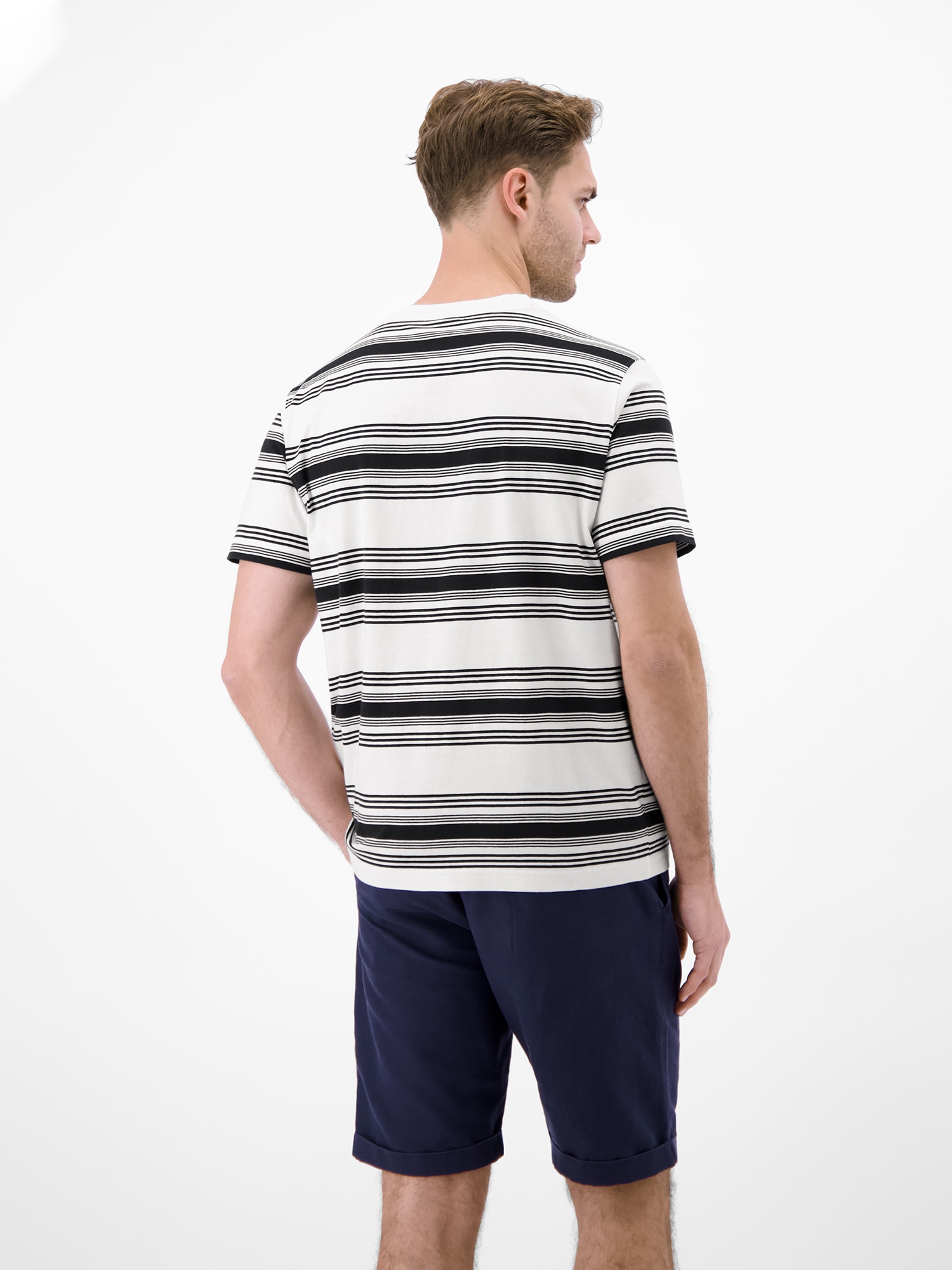 LERROS T-Shirt »T-Shirt im Streifenlook mit O-Neck«