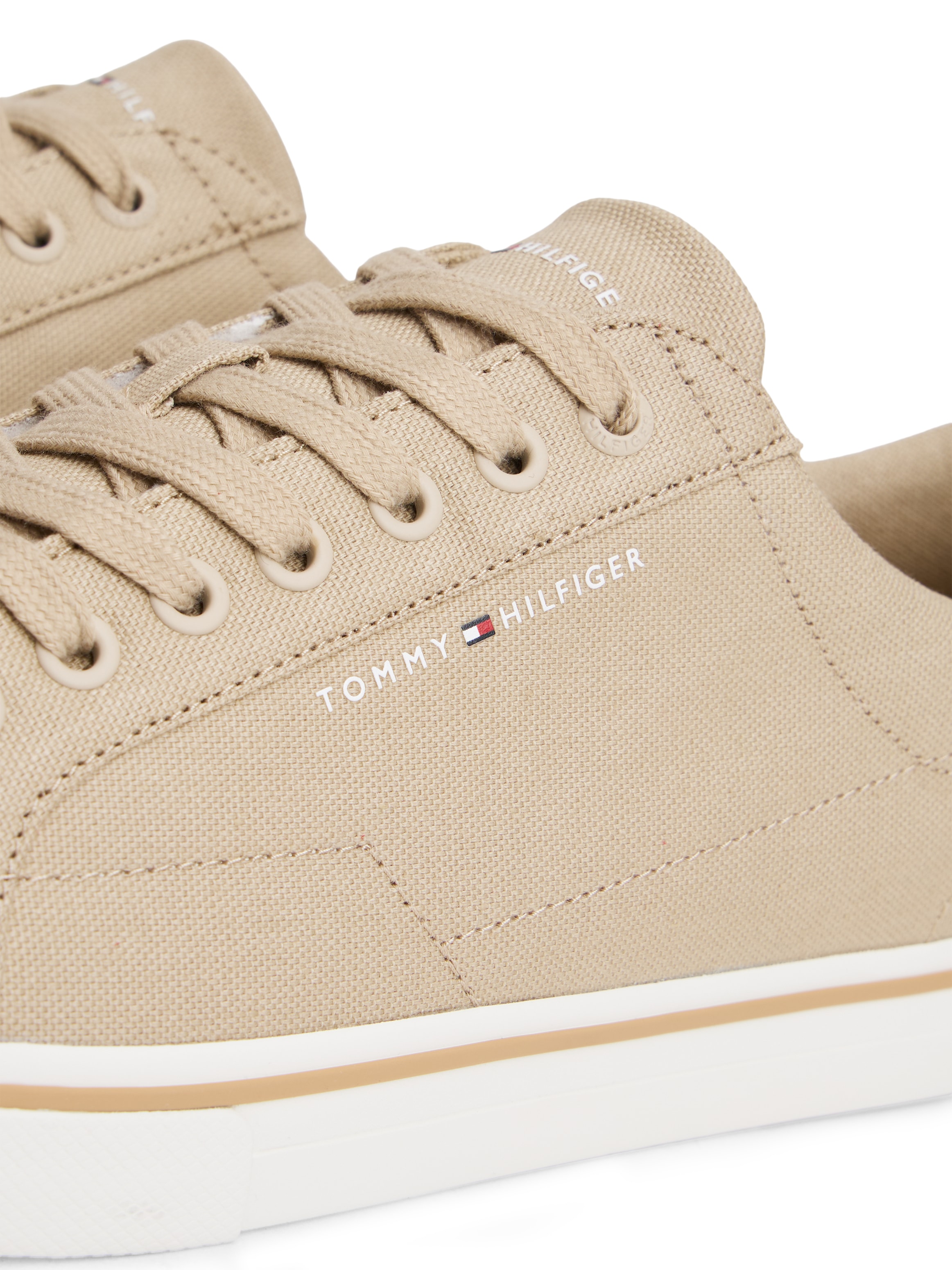 Tommy Hilfiger Sneaker »VULC CORE LONG LACE«  Freizeitschuh, Halbschuh, Schnürschuh mit Kontrastbesatz an der Ferse