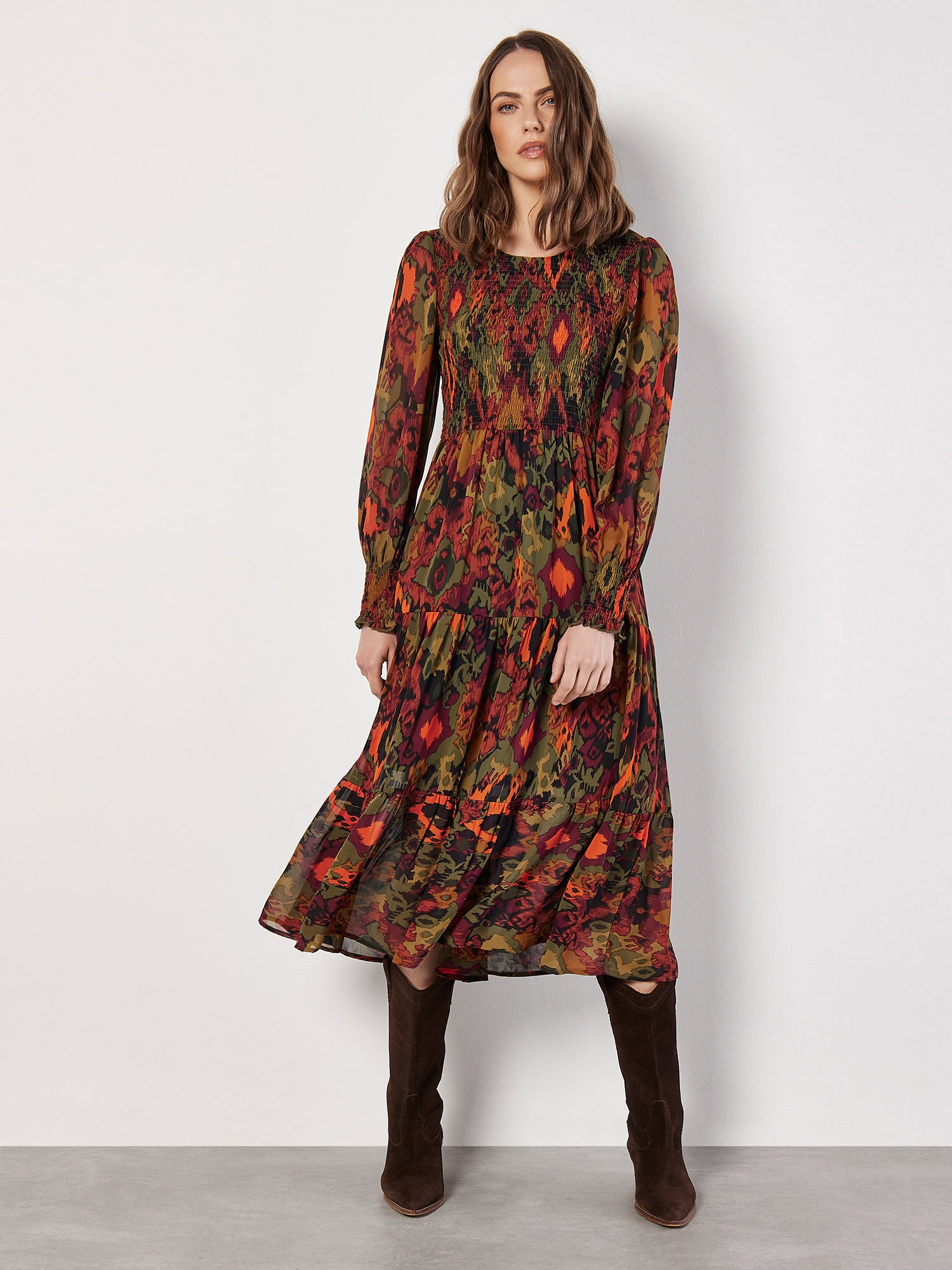 Apricot Druckkleid »gemustertes Etagenkleid« mit Smokdetails