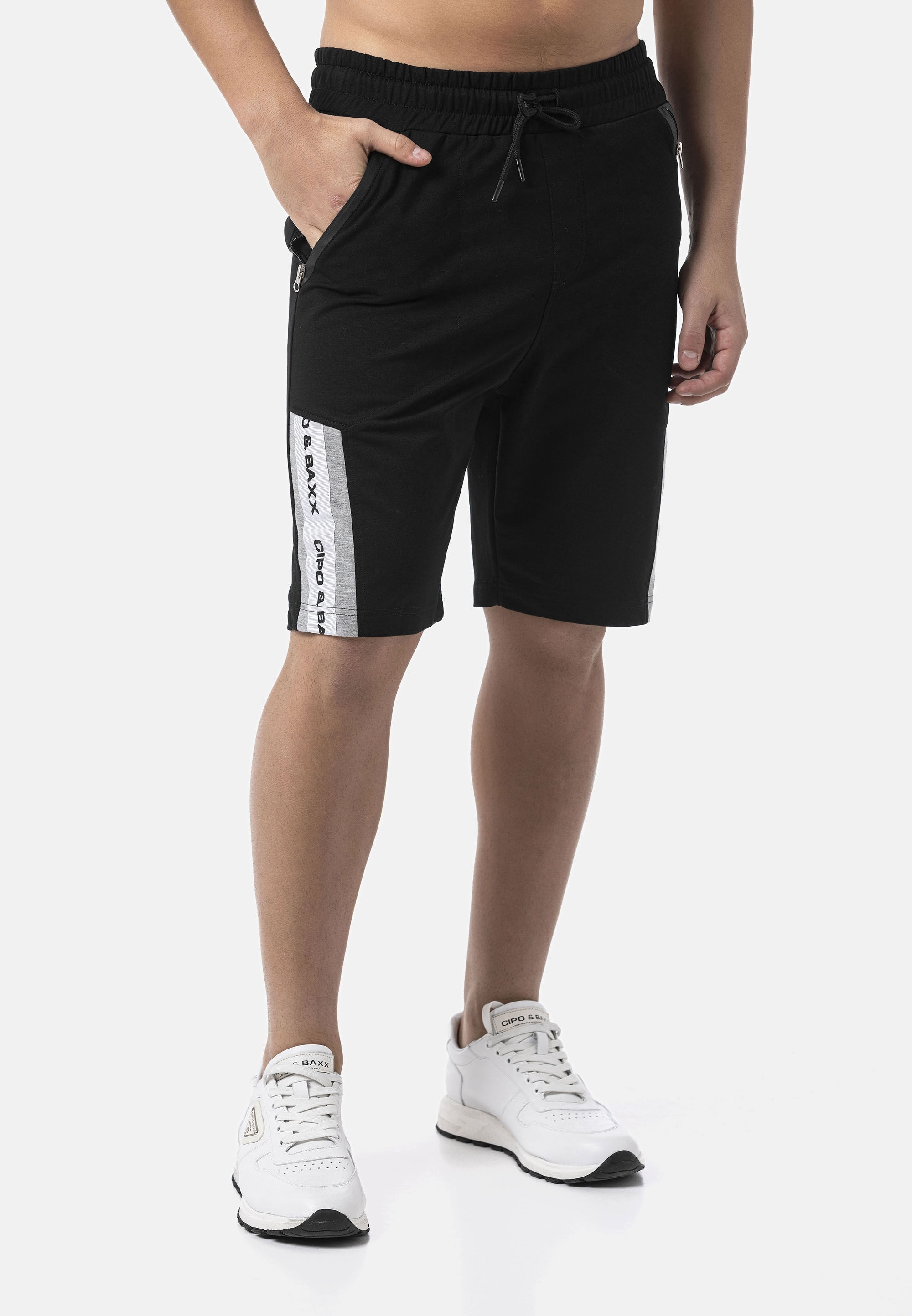 Cipo & Baxx Trainingshose »CK299«  aus hochwertigem Materialmix