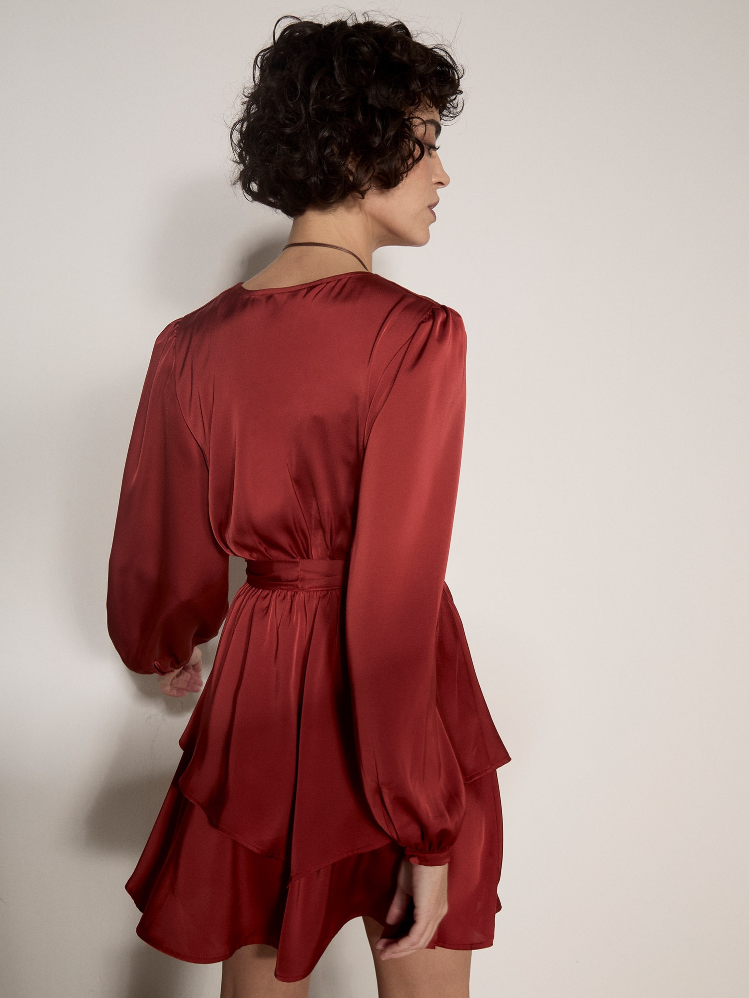 Apricot Partykleid »Satin-Wickel-Minikleid« mit Stoffgürtel, 2 Stk. tlg. Ohne Taschen mit Stoffgürtel