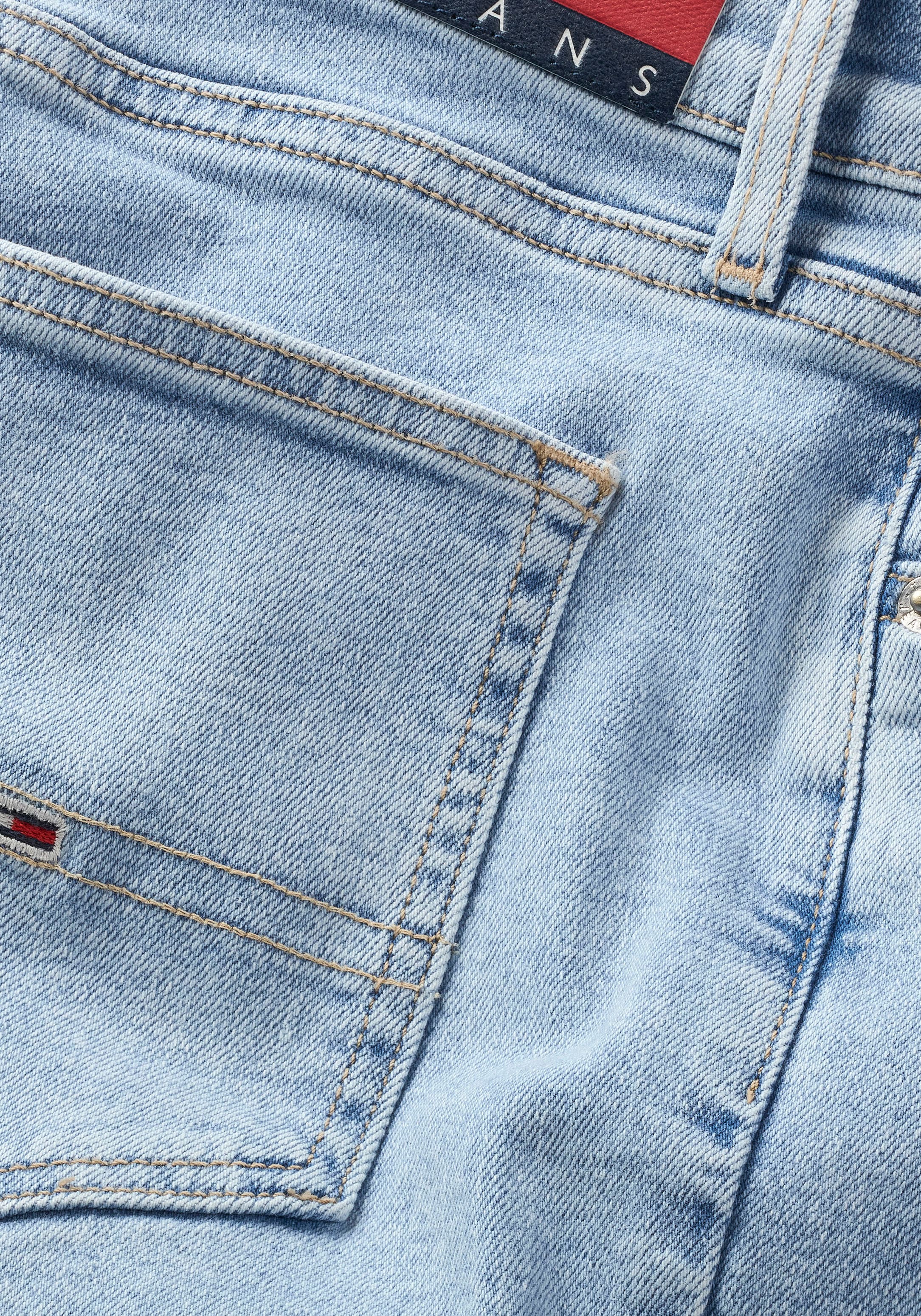 Tommy Jeans Bequeme Jeans »Sylvia«, mit Ledermarkenlabel online bei OTTO | Straight-Fit Jeans
