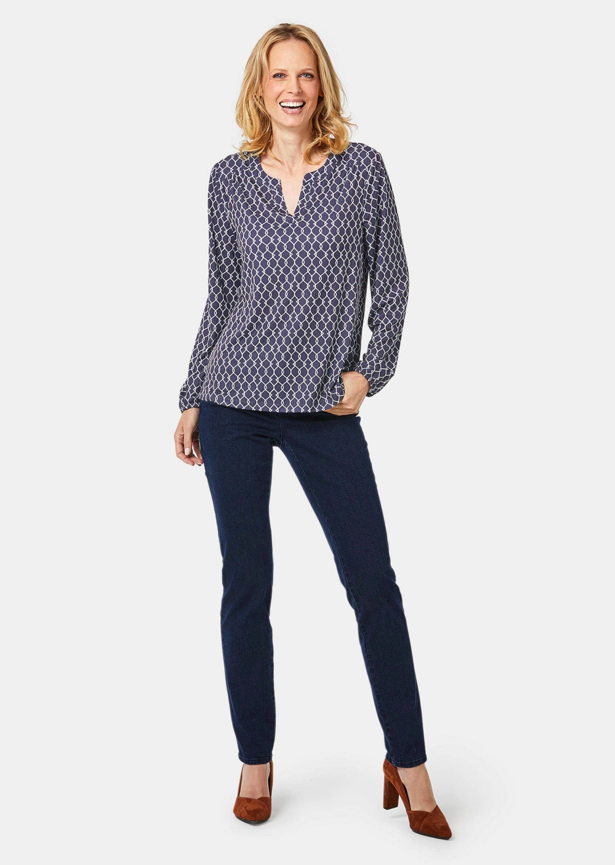 GOLDNER Kurzarmbluse »Elegantes Blusenshirt mit V-Ausschnitt« Schulterpasse mit Kräuselung