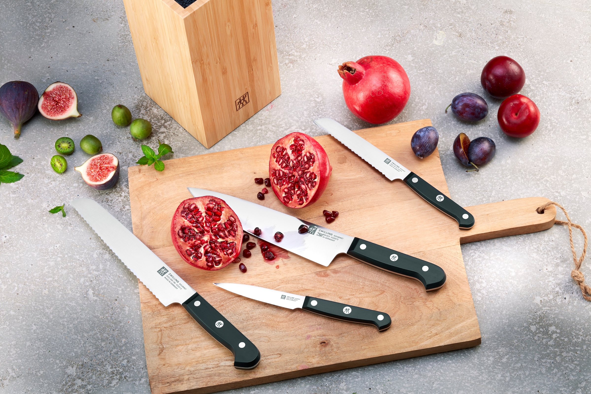 Zwilling Messerblock »Gourmet, inkl. 4 Messer« 5 Stk. mit flexiblen Kunststoff-Borsten, Bambus