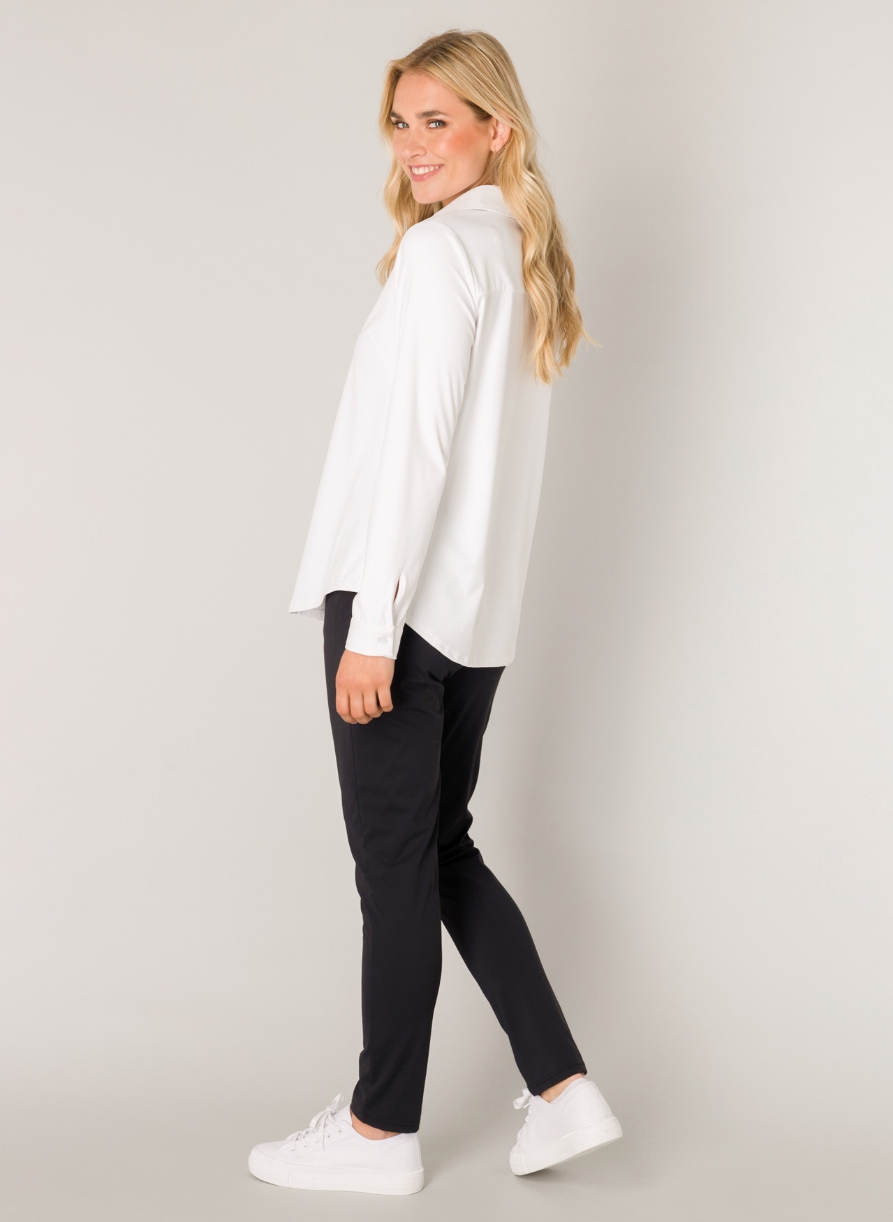 Base Level Langarmbluse »Tamara«, mit Stretch und Knopfleiste