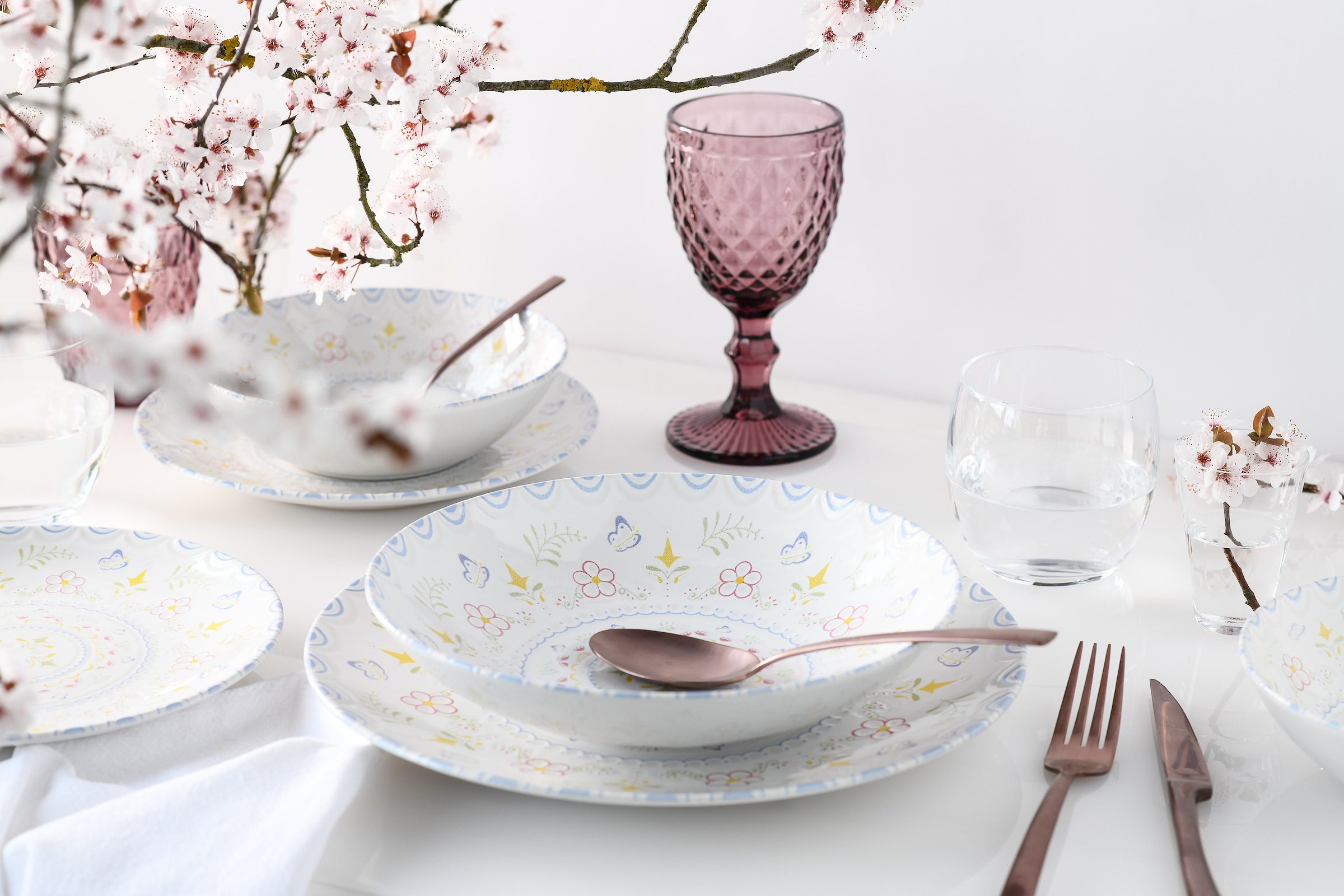 CreaTable Teller-Set »Primavera Pastell, Tellerset 16-tlg.« Vollflächig dekoriert, Schmetterlingsmotive, Zarte Pastelltöne