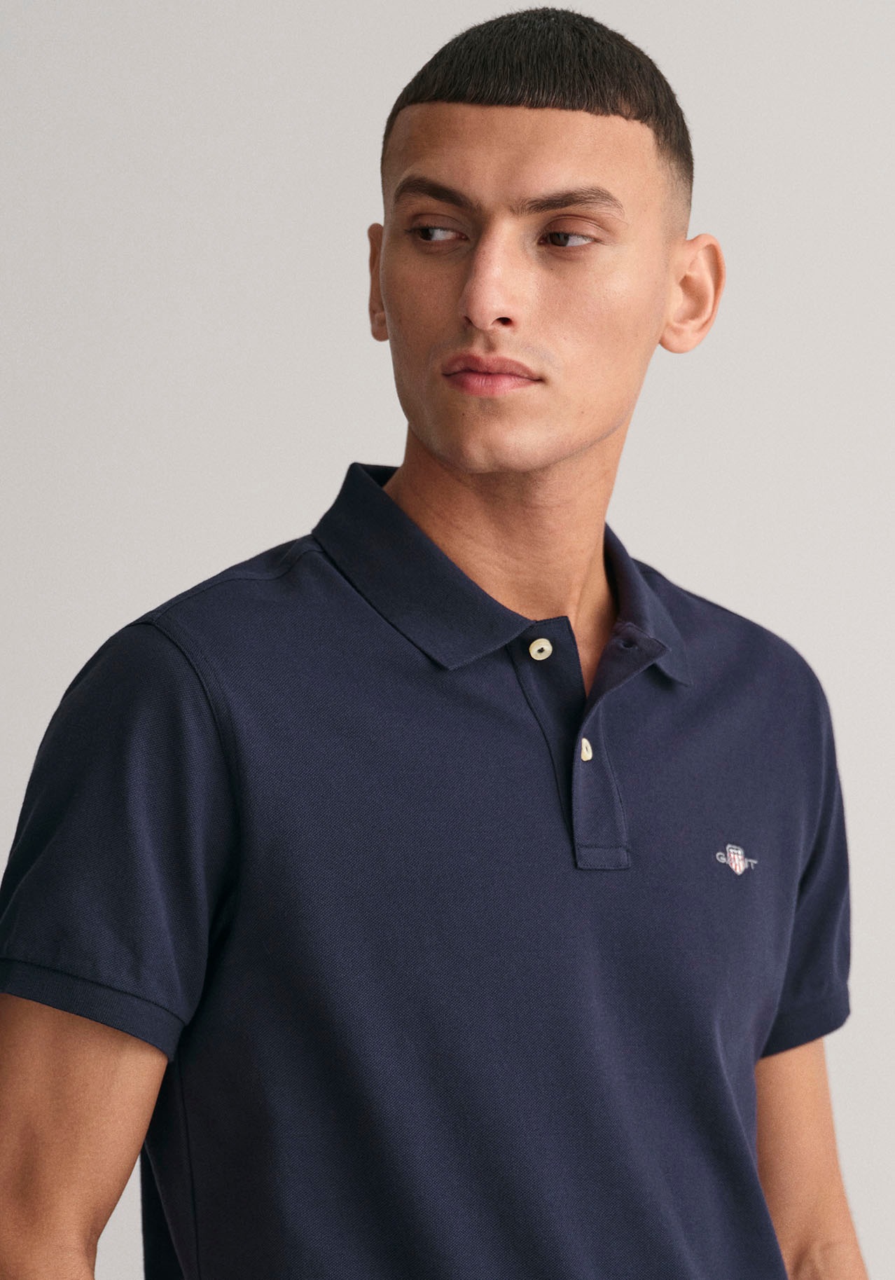 Gant Poloshirt »SLIM SHIELD SS PIQUE POLO«, mit Logostickerei auf der Brust