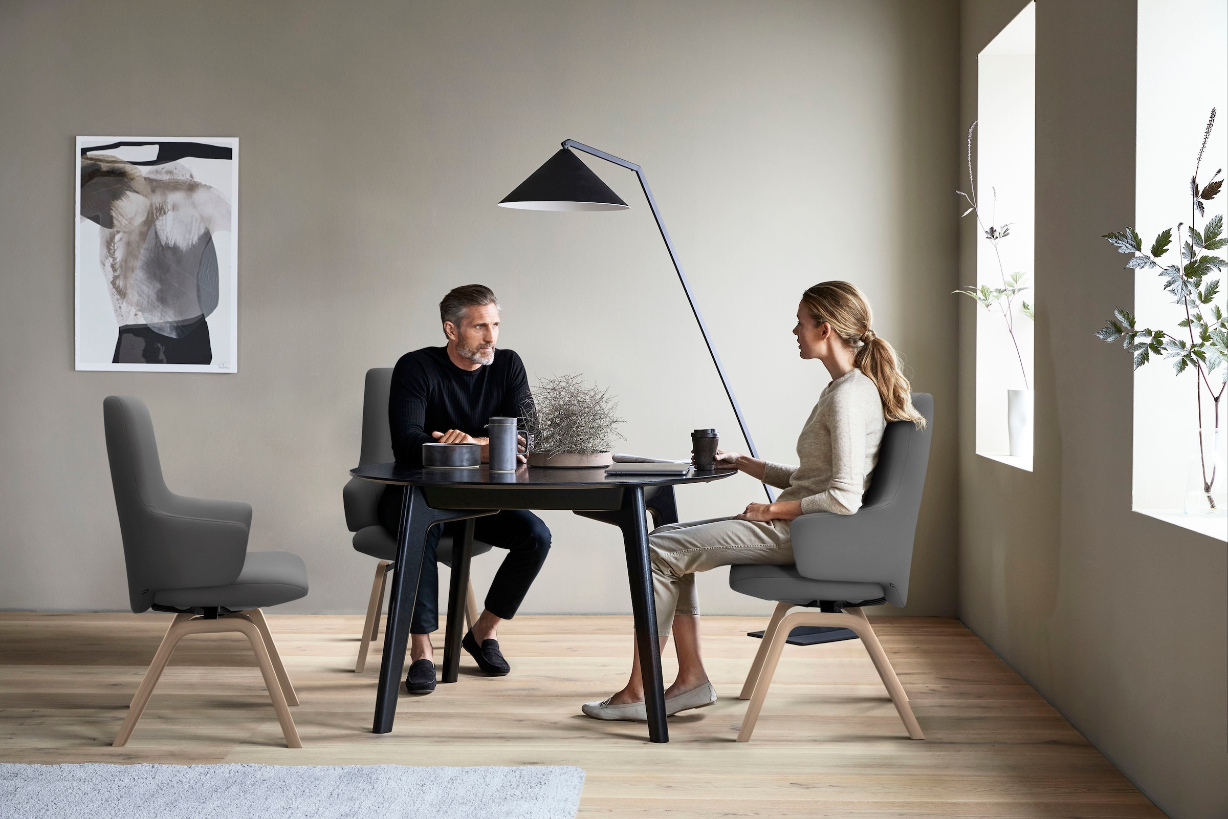 Stressless® Polsterstuhl »Laurel«, Leder PALOMA, High Back mit Armlehne, Größe L, schräggestellte Beine in Walnuss