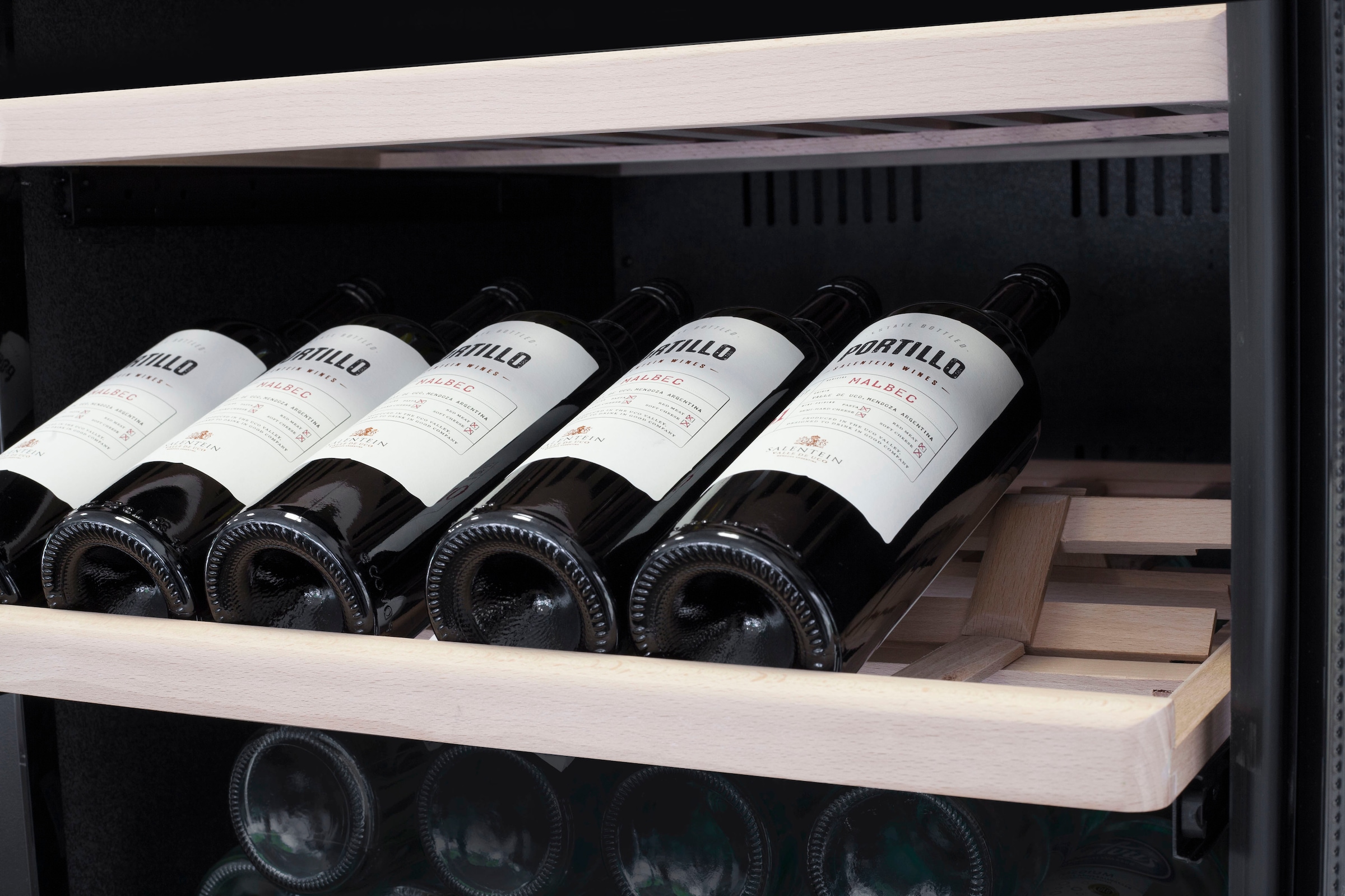 Caso Weinkühlschrank »776 WineChef Pro 126-2D« für 126 Stk. Standardflaschen á 075l