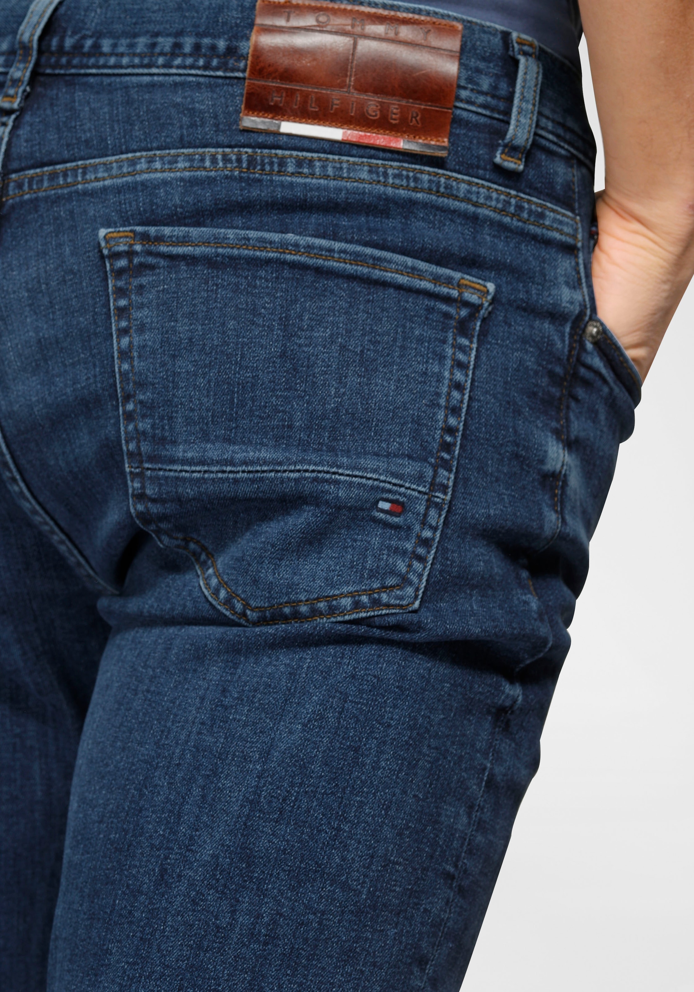 Tommy Hilfiger Slim-fit-Jeans »Bleecker«, mit Baumwoll-Denim Stretch, extra bequem