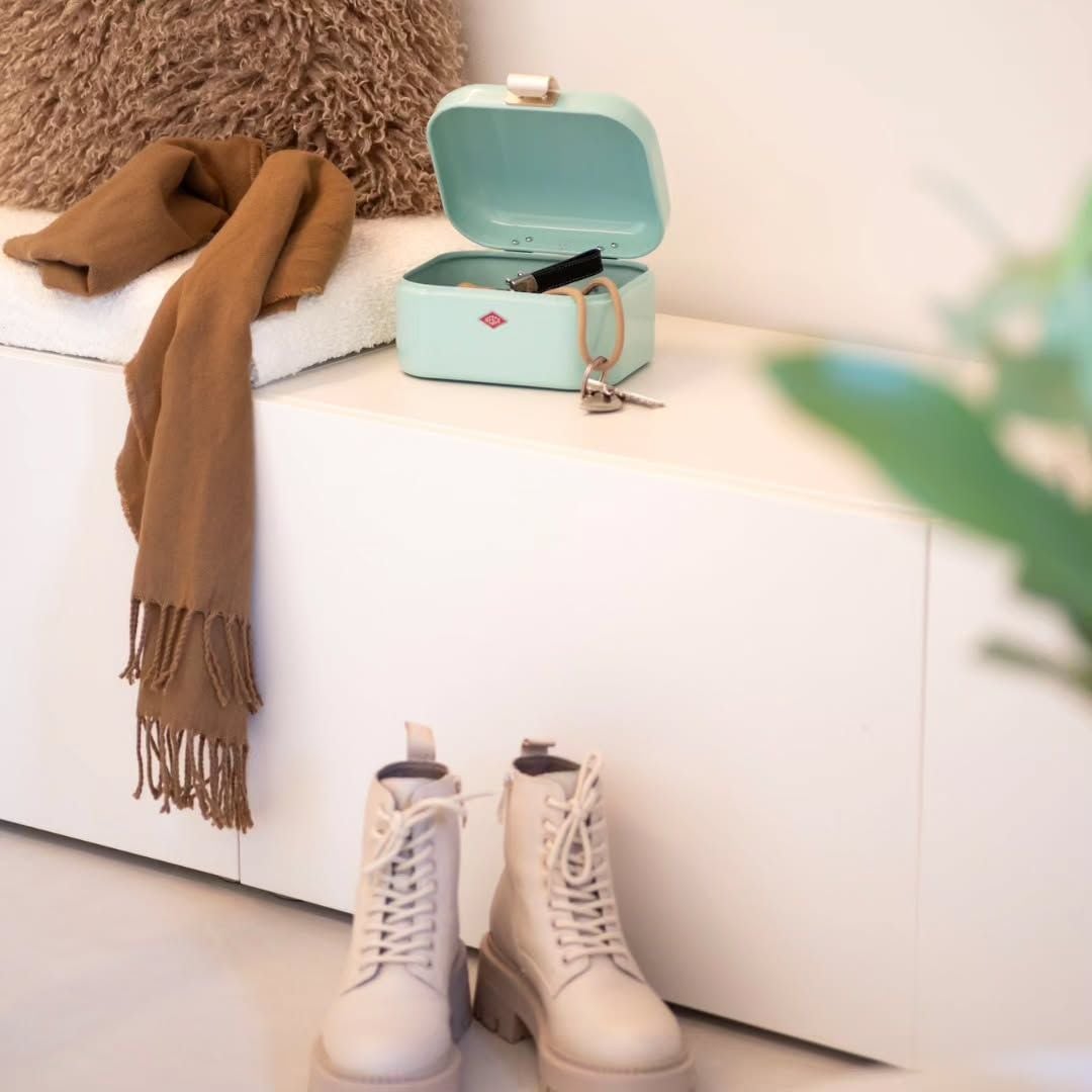 WESCO Brotkasten »Mini Grandy« 1 Stk. tlg. Metallscharniere, Gummistopper, Lüftungsloch / Griff, 2 L